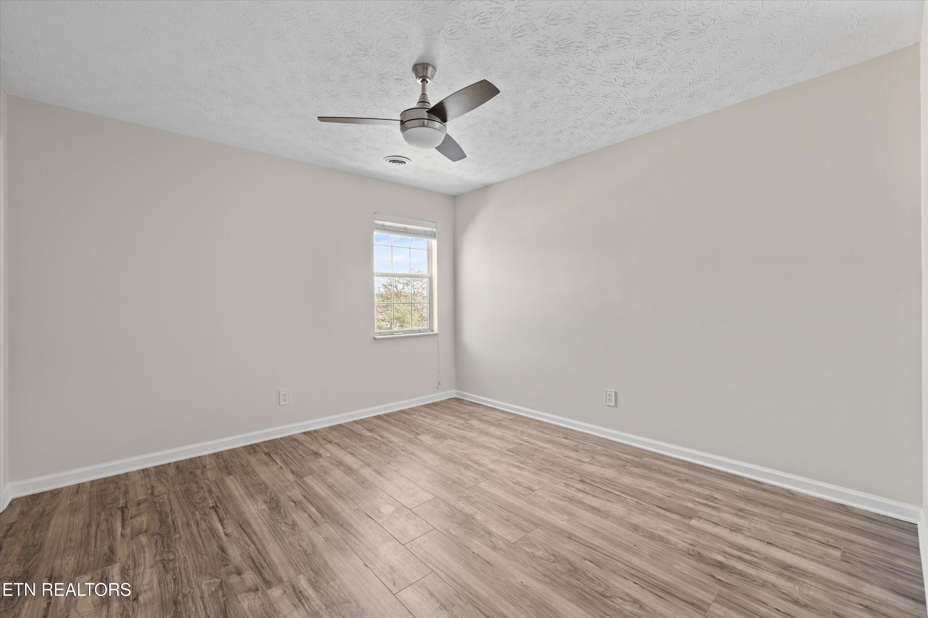 9820 Crestline Drive, Knoxville, TN - Fort Loudoun and Tellico Lake Real Estate - Image# 23