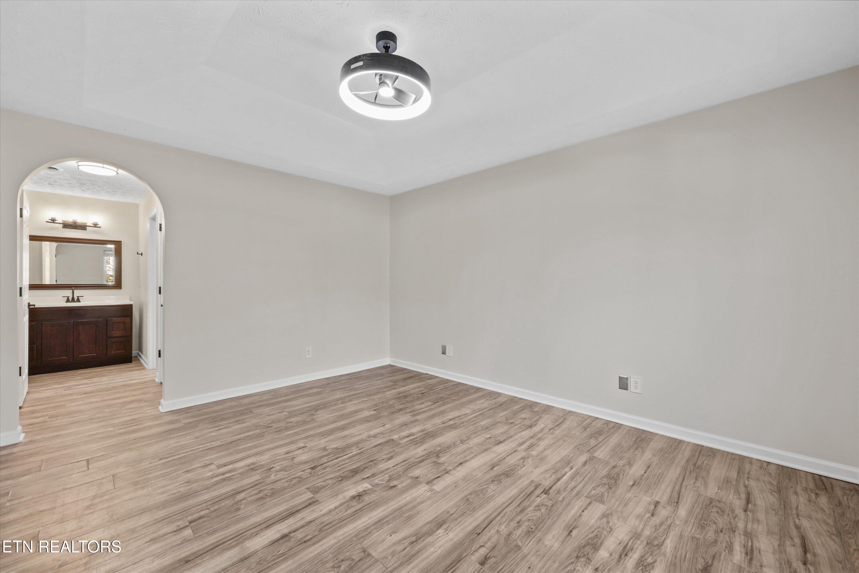 9820 Crestline Drive, Knoxville, TN - Fort Loudoun and Tellico Lake Real Estate - Image# 17