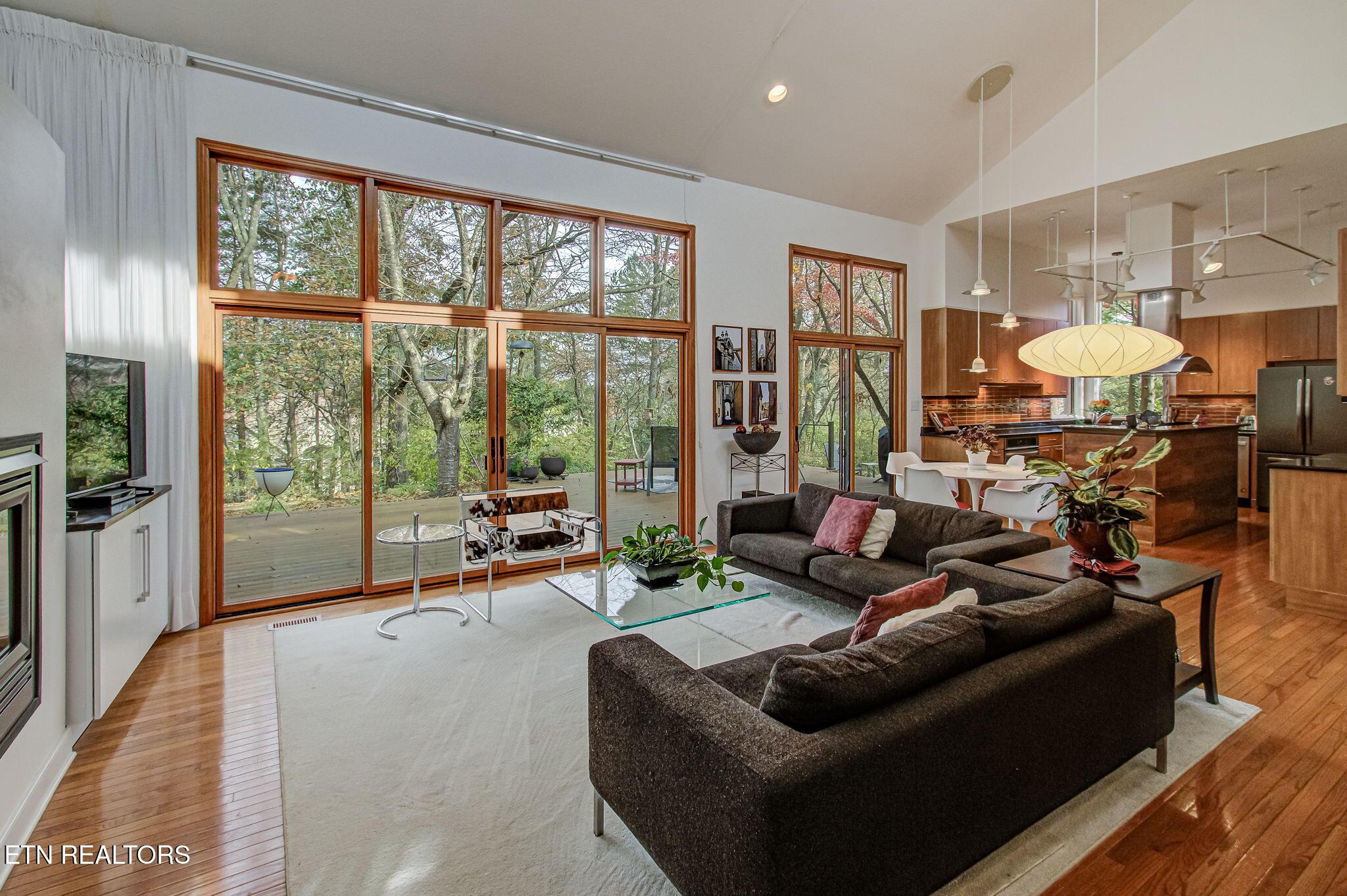 128 Santee Way, Loudon, TN - Fort Loudoun and Tellico Lake Real Estate - Image# 3