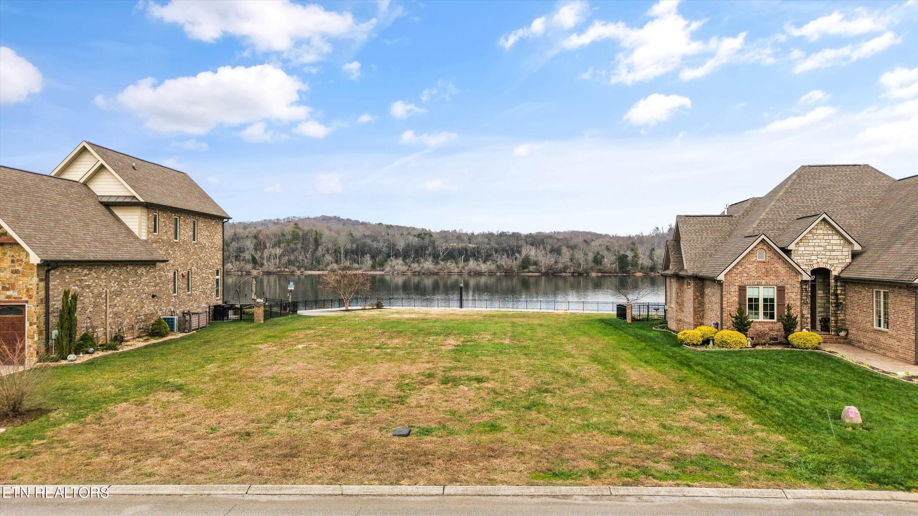 703 Charleston Lgt, Loudon, TN - Fort Loudoun and Tellico Lake Real Estate - Image# 3