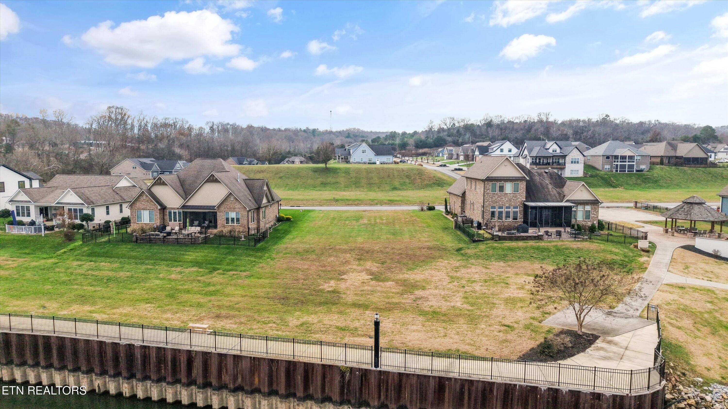 703 Charleston Lgt, Loudon, TN - Fort Loudoun and Tellico Lake Real Estate - Image# 2