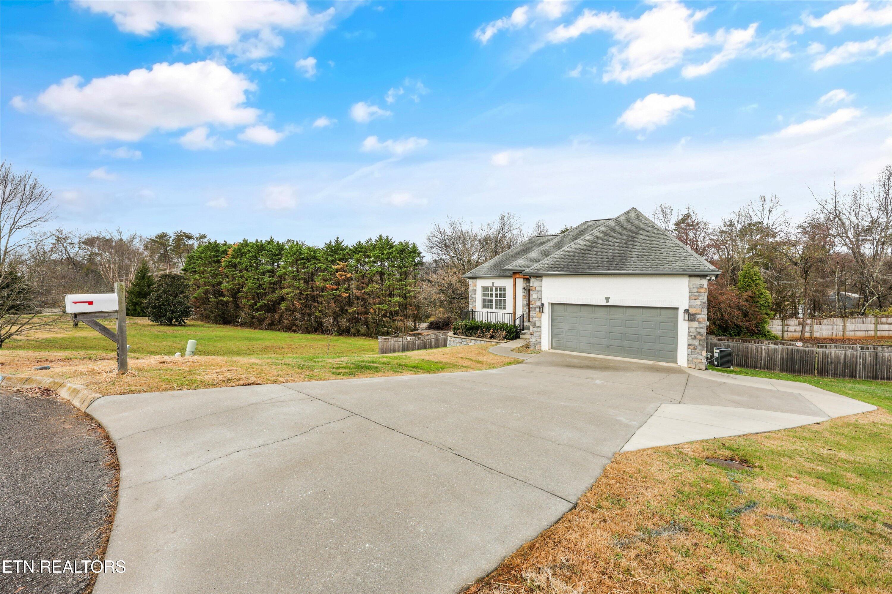 5600 Barineau Lane, Knoxville, TN - Fort Loudoun and Tellico Lake Real Estate - Image# 6