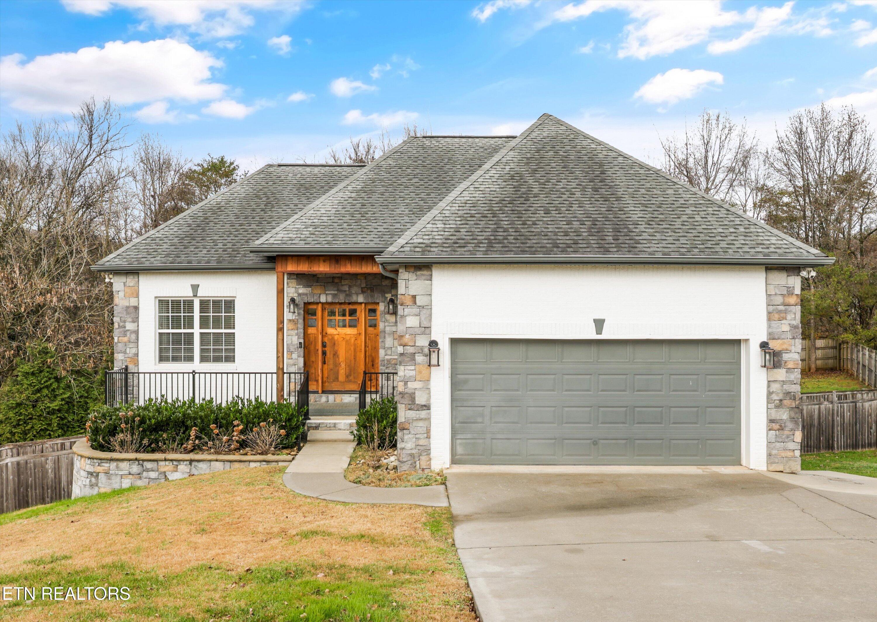 5600 Barineau Lane, Knoxville, TN - Fort Loudoun and Tellico Lake Real Estate - Image# 1