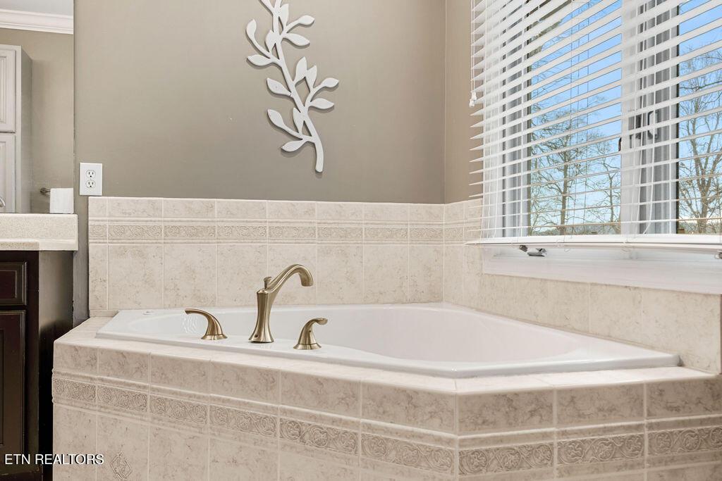 135 Inata Circle, Loudon, TN - Fort Loudoun and Tellico Lake Real Estate - Image# 46