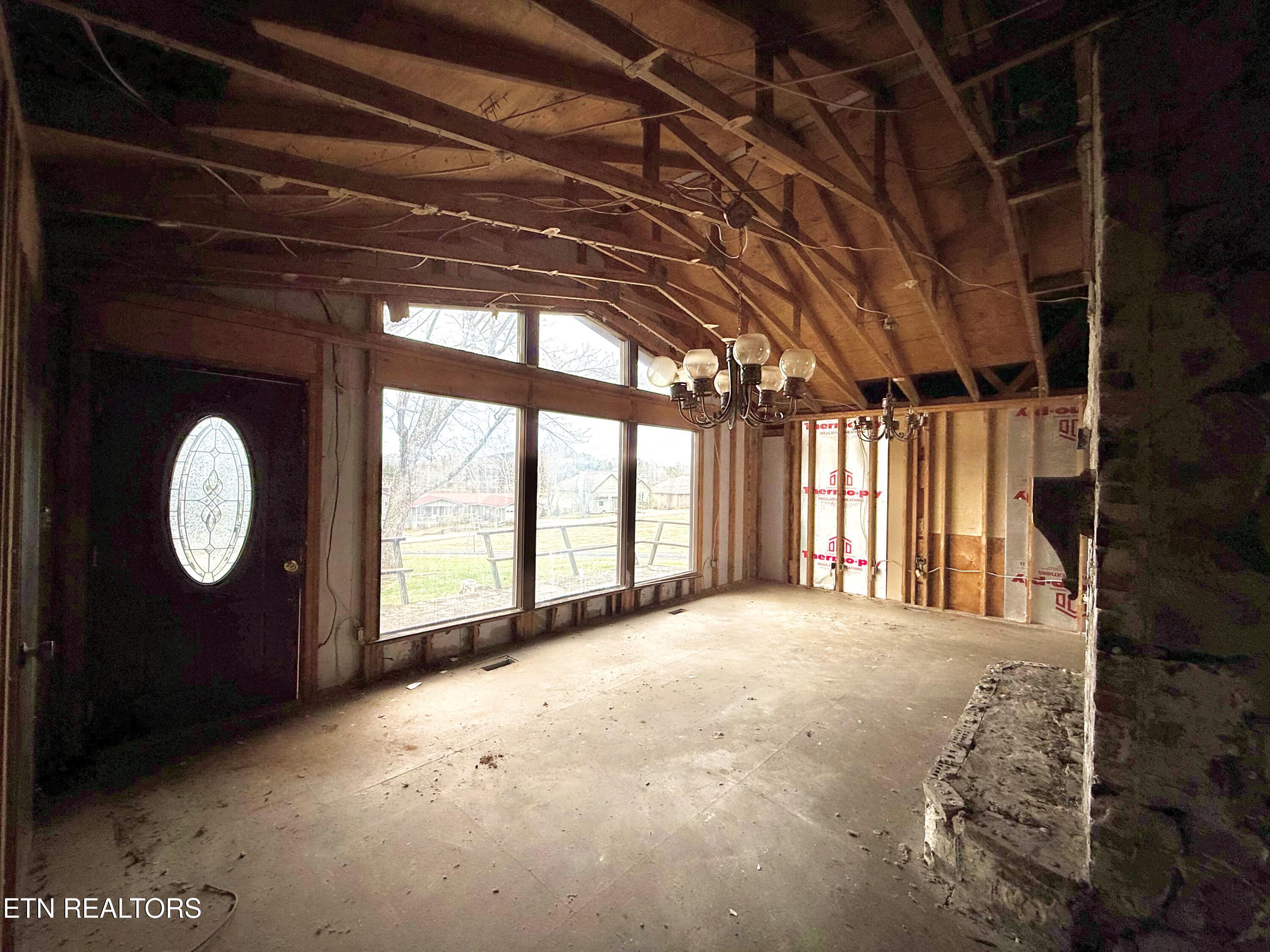 842 Collie Cove Court, Friendsville, TN - Fort Loudoun and Tellico Lake Real Estate - Image# 4