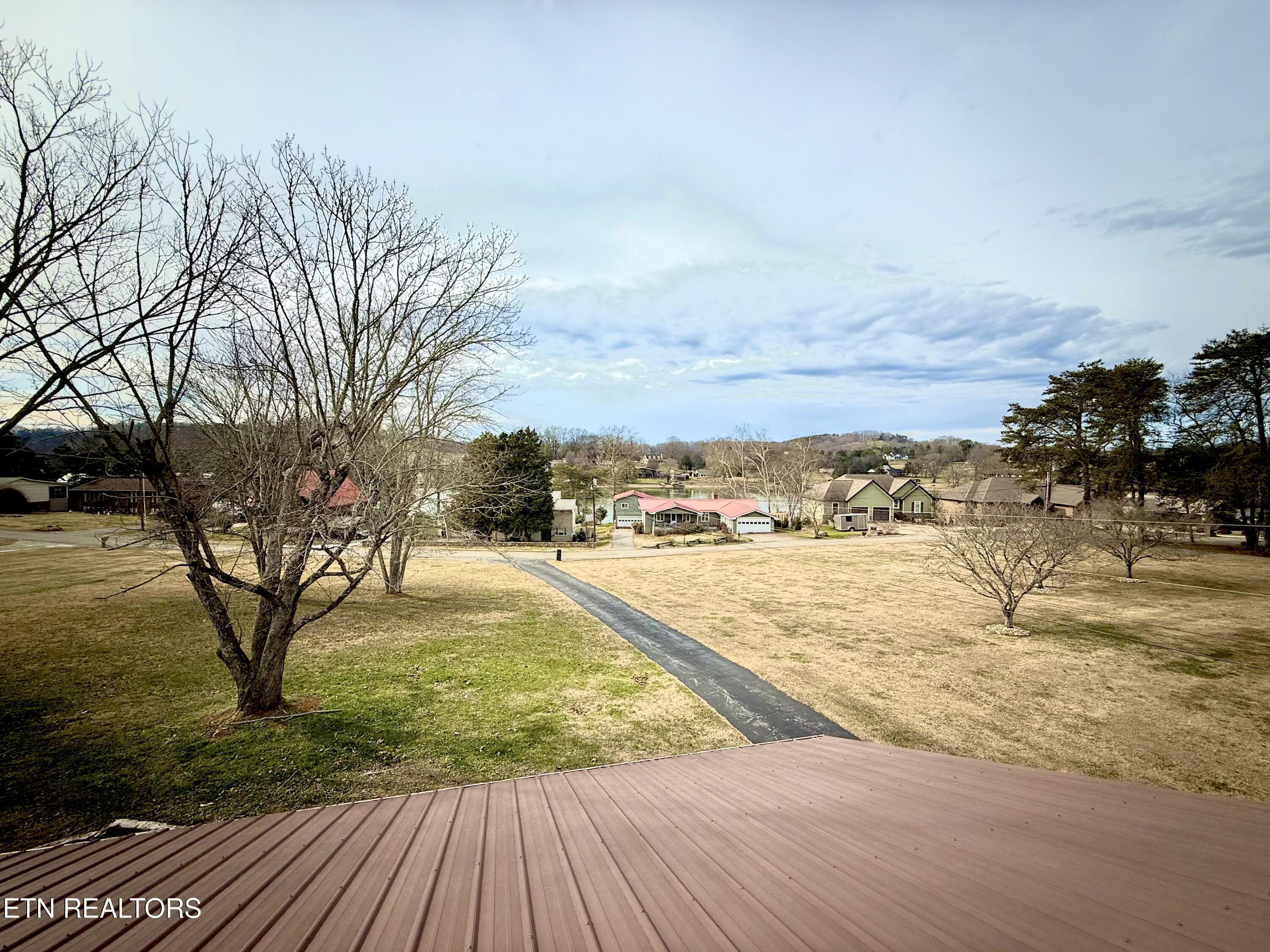 842 Collie Cove Court, Friendsville, TN - Fort Loudoun and Tellico Lake Real Estate - Image# 2