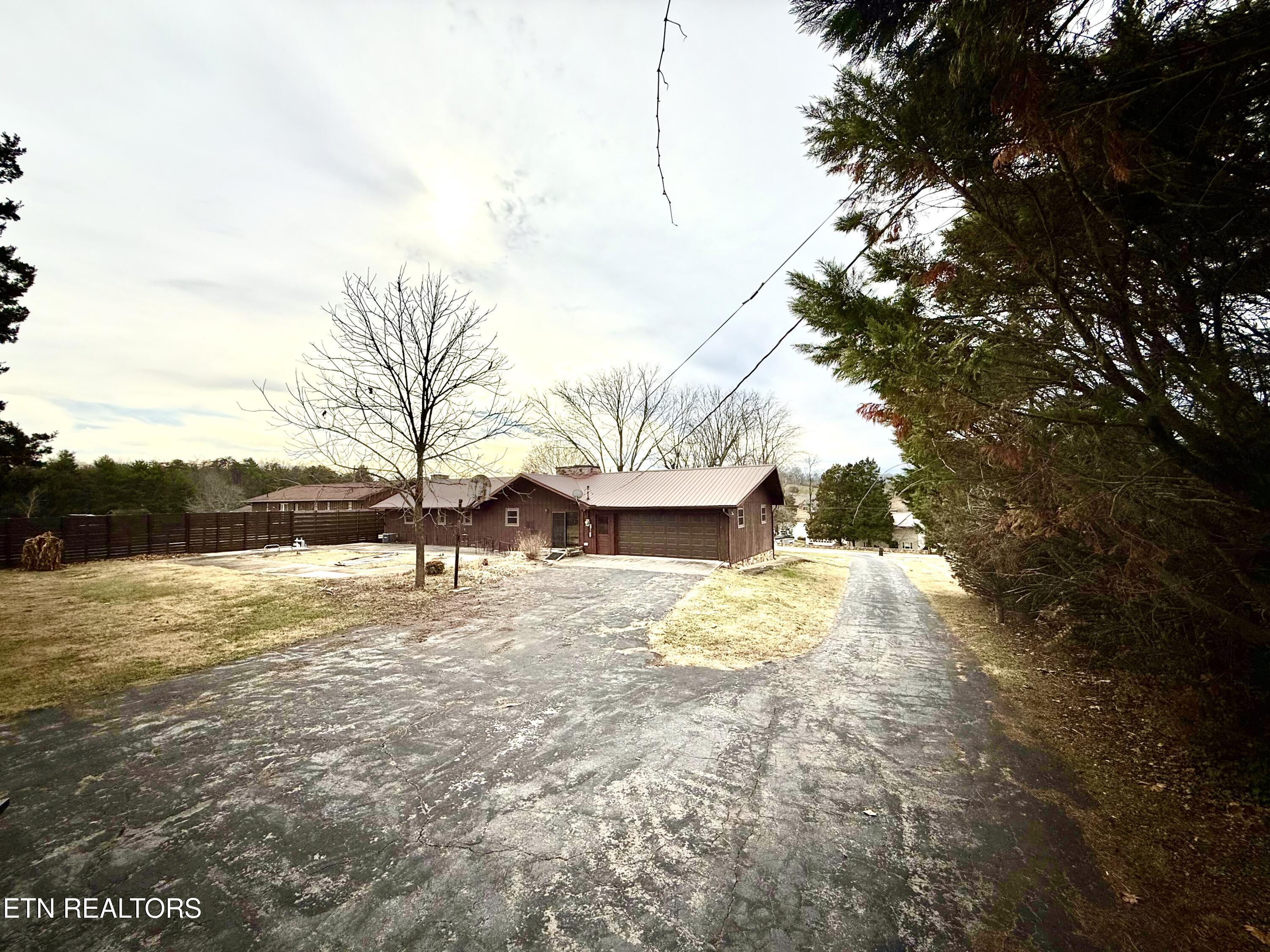 842 Collie Cove Court, Friendsville, TN - Fort Loudoun and Tellico Lake Real Estate - Image# 5