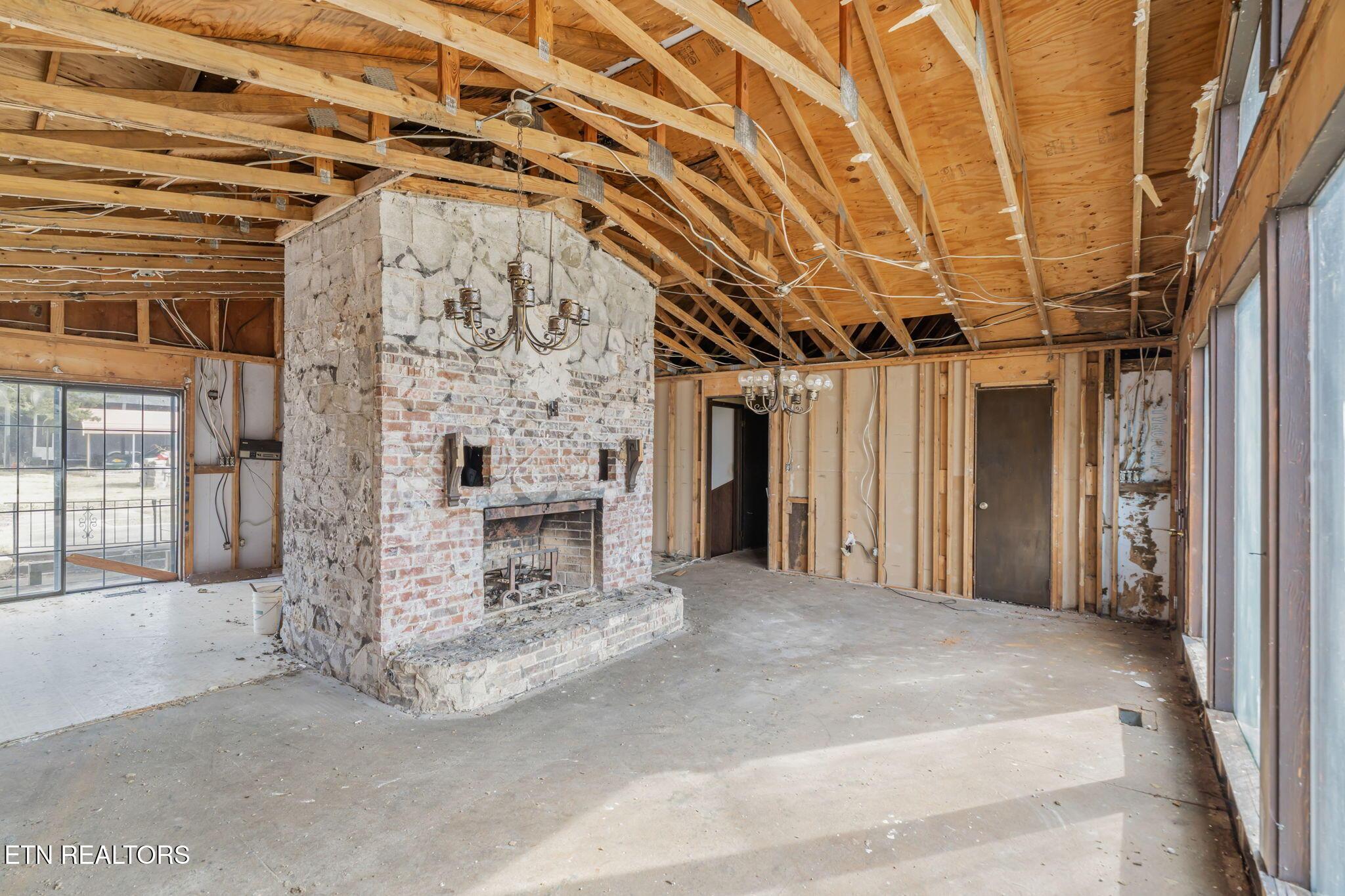 842 Collie Cove Court, Friendsville, TN - Fort Loudoun and Tellico Lake Real Estate - Image# 6