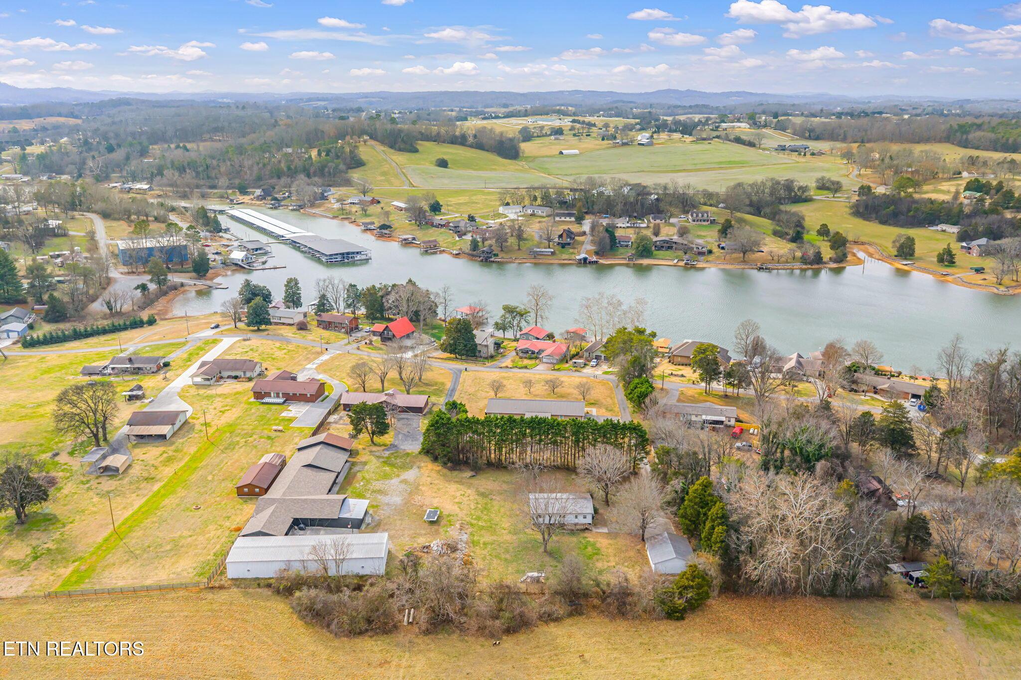 842 Collie Cove Court, Friendsville, TN - Fort Loudoun and Tellico Lake Real Estate - Image# 23