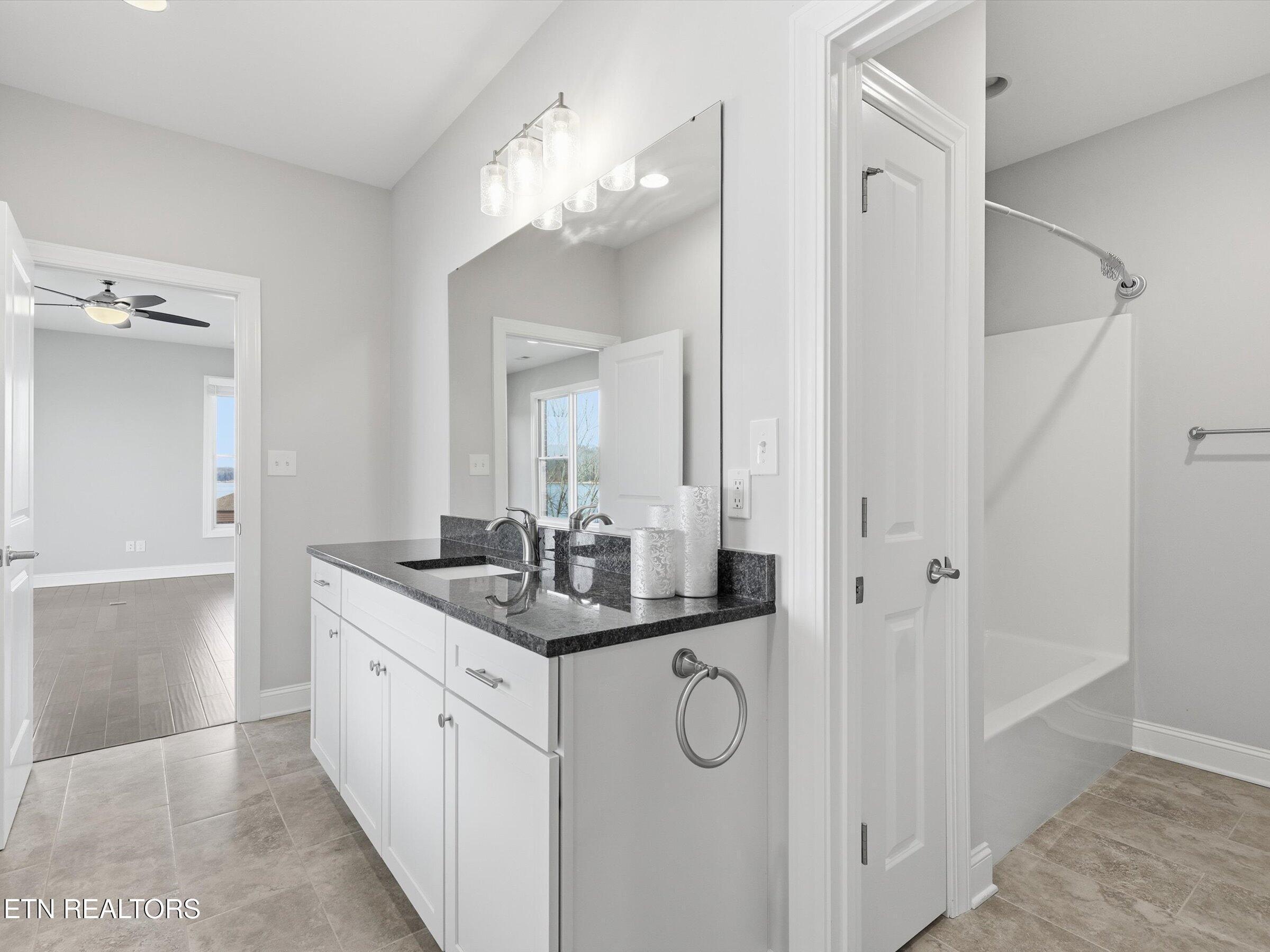 3764 Promontory Point, Louisville, TN - Fort Loudoun and Tellico Lake Real Estate - Image# 39