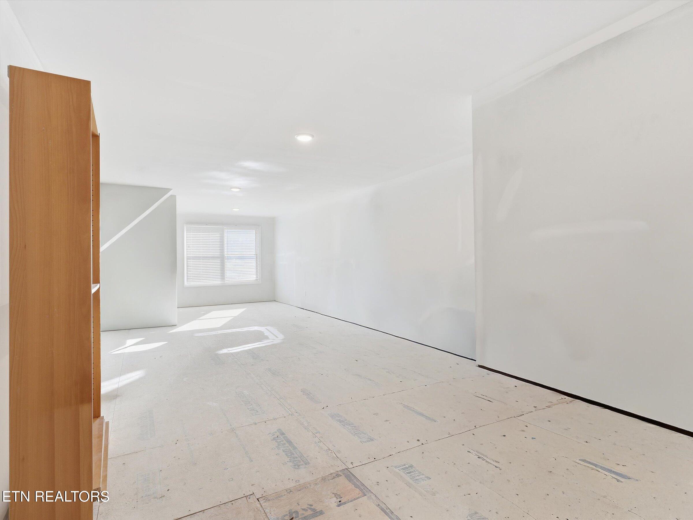 3764 Promontory Point, Louisville, TN - Fort Loudoun and Tellico Lake Real Estate - Image# 43