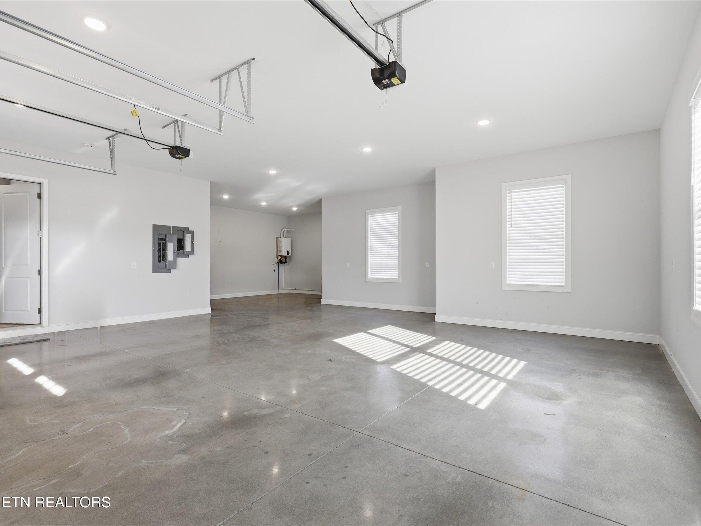 3764 Promontory Point, Louisville, TN - Fort Loudoun and Tellico Lake Real Estate - Image# 55