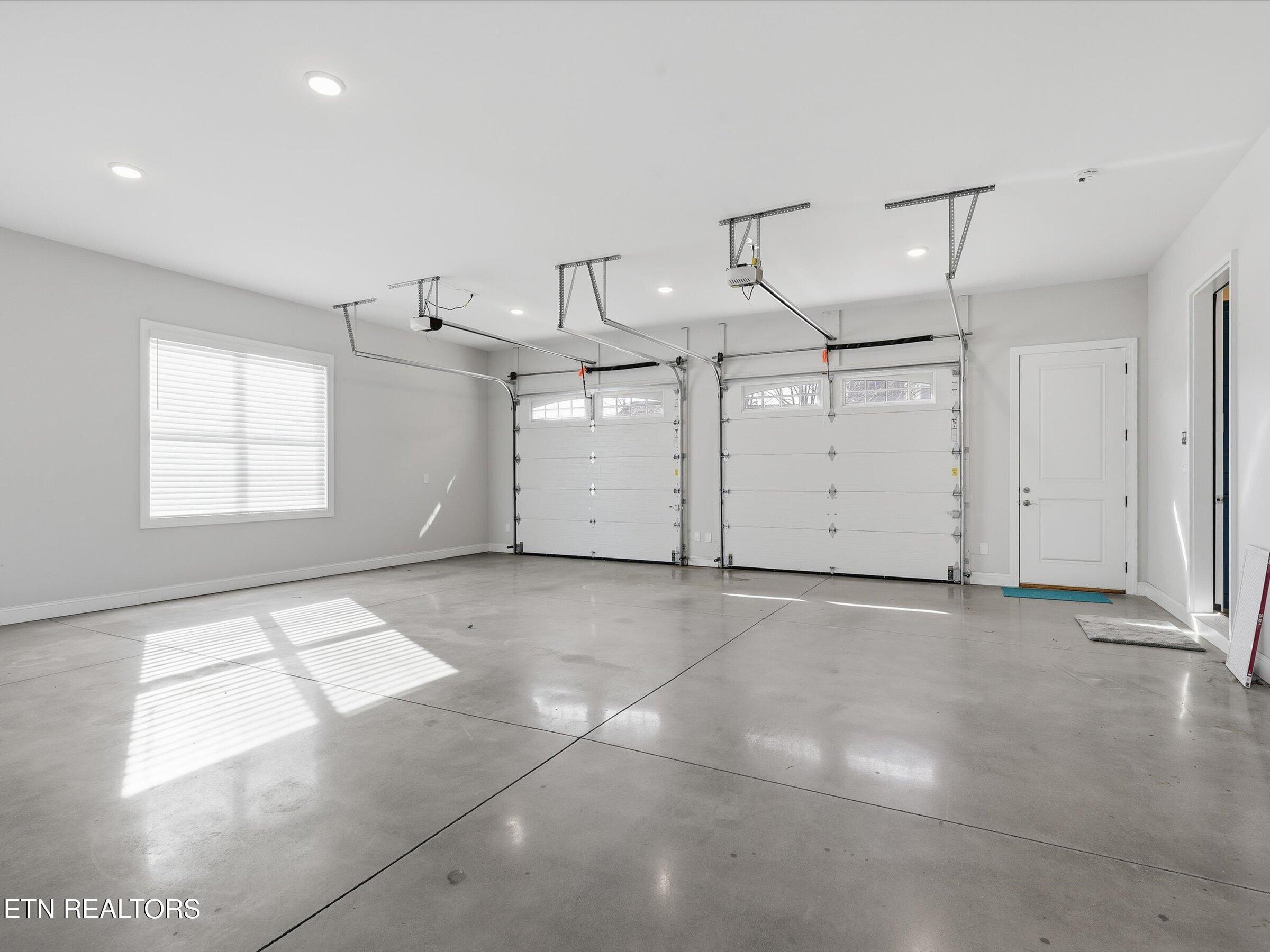 3764 Promontory Point, Louisville, TN - Fort Loudoun and Tellico Lake Real Estate - Image# 56