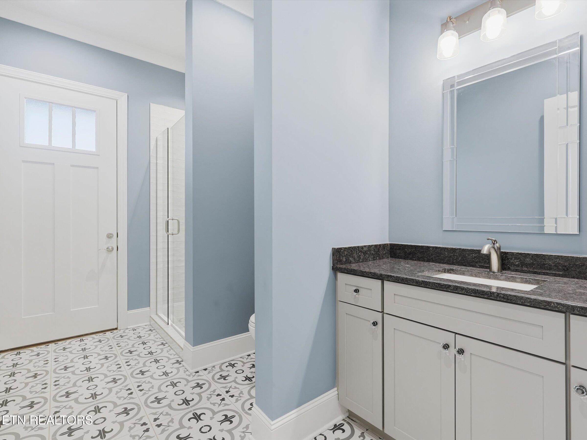 3764 Promontory Point, Louisville, TN - Fort Loudoun and Tellico Lake Real Estate - Image# 58