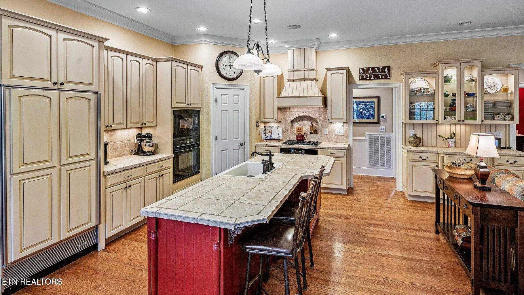 190 Lake Crest Drive, Lenoir City, TN - Fort Loudoun and Tellico Lake Real Estate - Image# 6