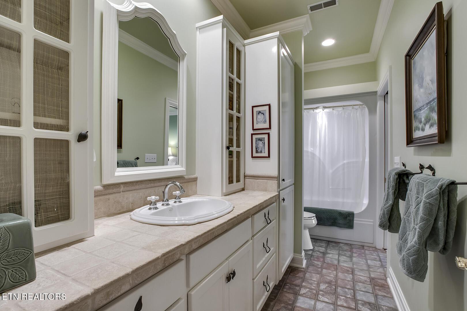 409 Skiatook Lane, Loudon, TN - Fort Loudoun and Tellico Lake Real Estate - Image# 50