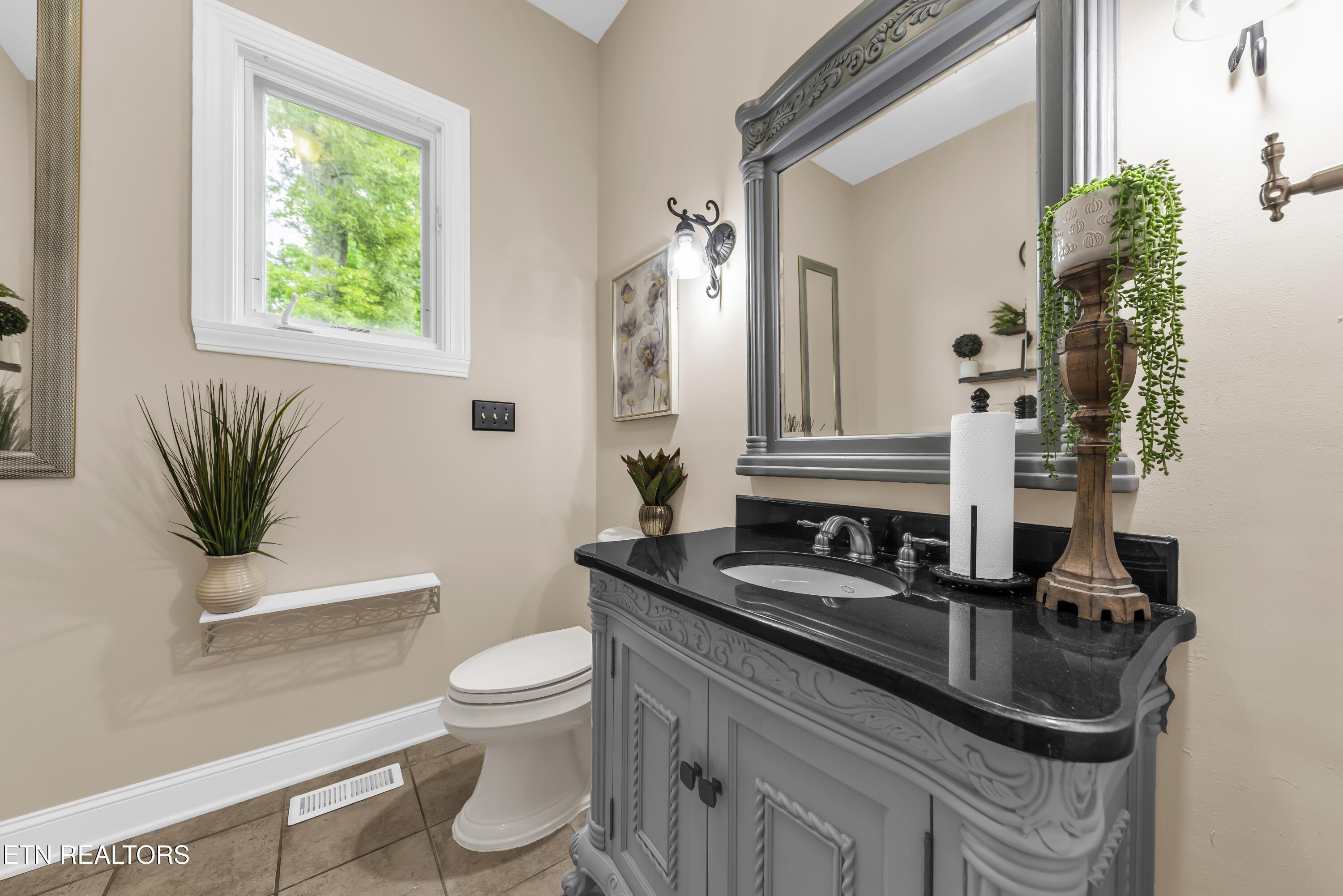 3127 Keller Bend Rd, Knoxville, TN - Fort Loudoun and Tellico Lake Real Estate - Image# 23