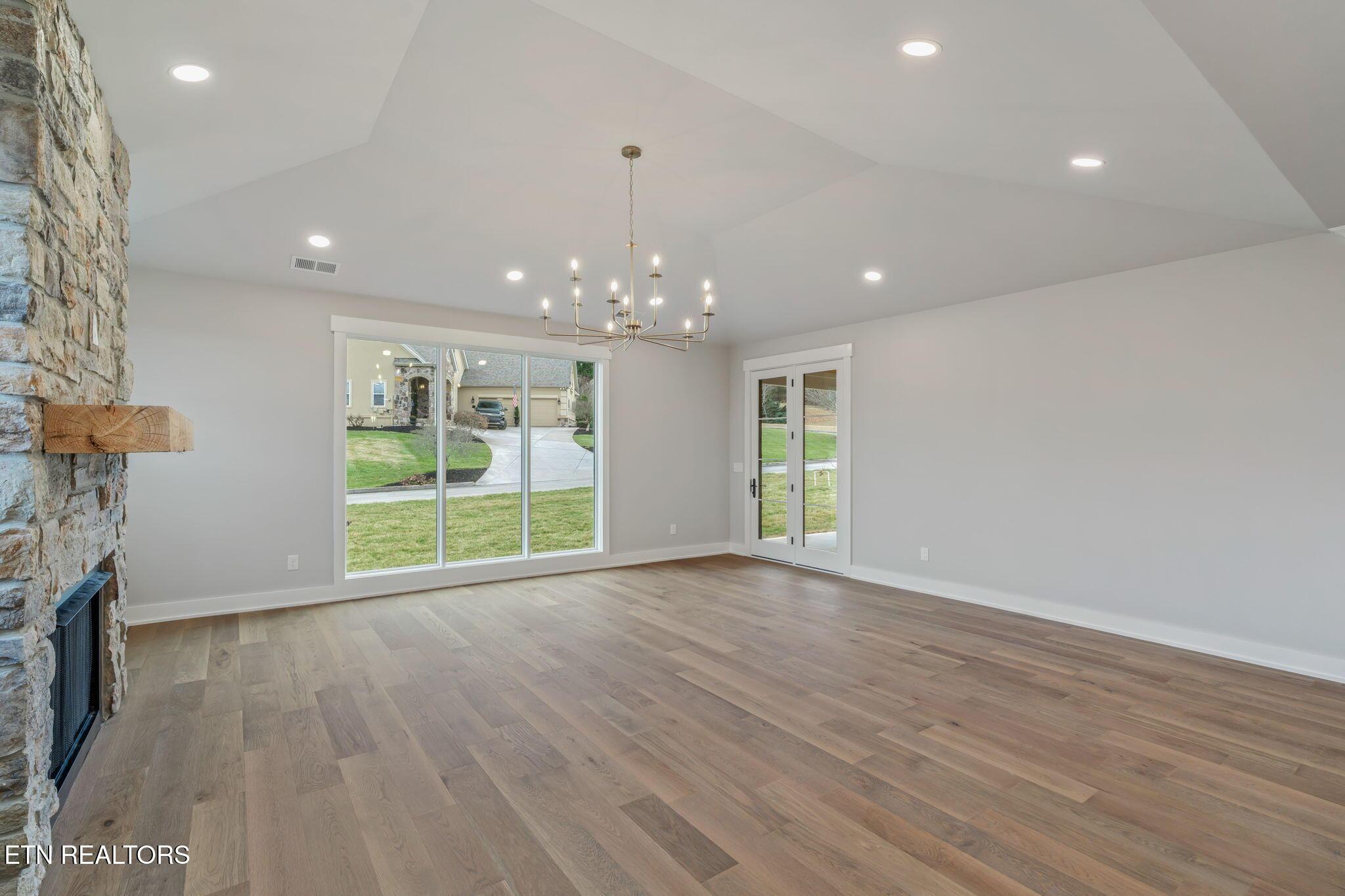 204 Goldcrest Drive, Vonore, TN - Fort Loudoun and Tellico Lake Real Estate - Image# 18