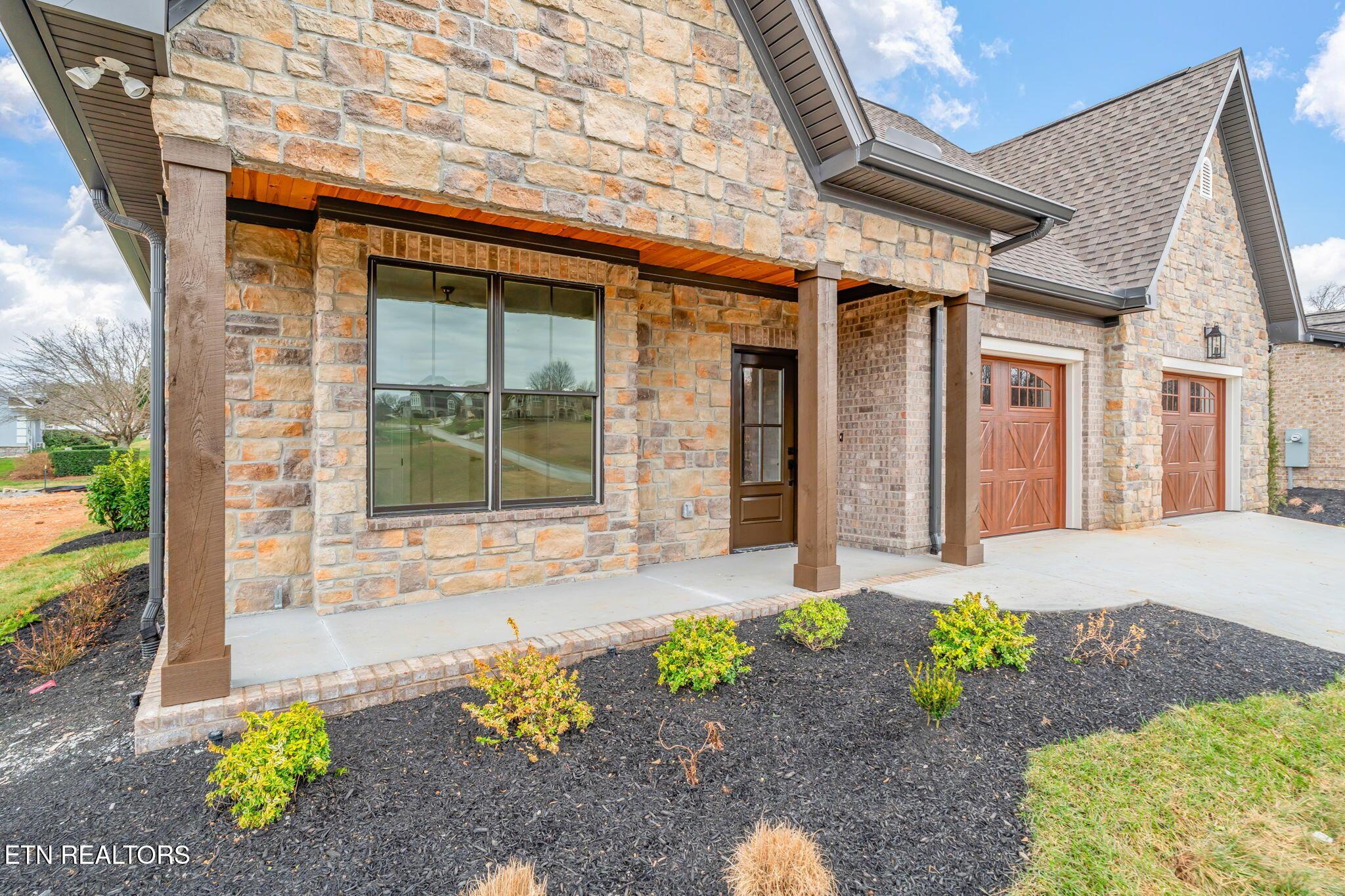 204 Goldcrest Drive, Vonore, TN - Fort Loudoun and Tellico Lake Real Estate - Image# 3