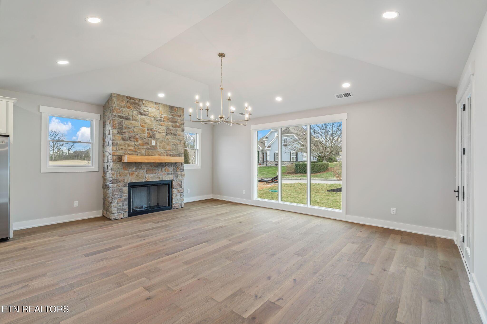 204 Goldcrest Drive, Vonore, TN - Fort Loudoun and Tellico Lake Real Estate - Image# 16