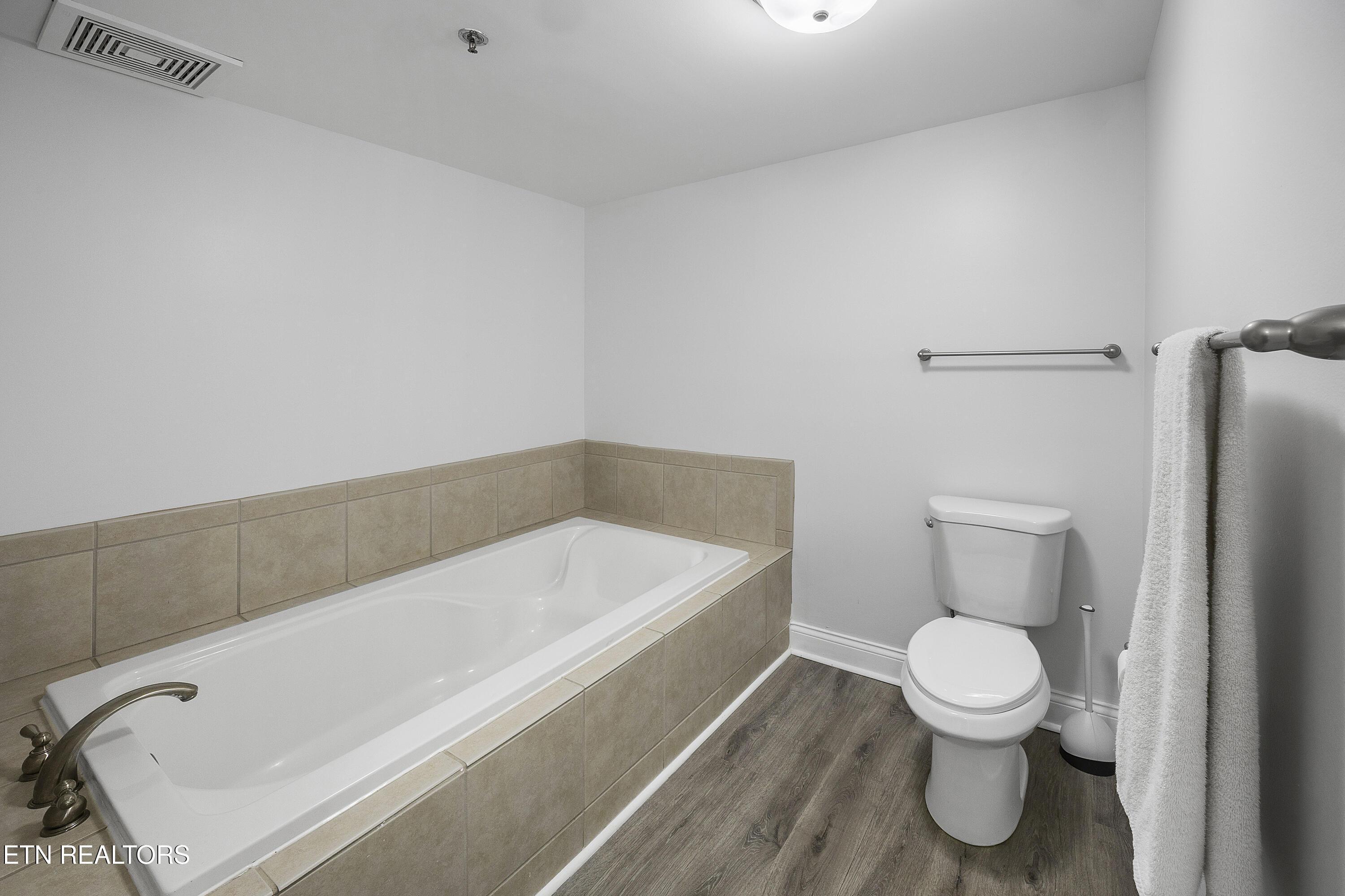 3001 River Towne Way, Knoxville, TN - Fort Loudoun and Tellico Lake Real Estate - Image# 21