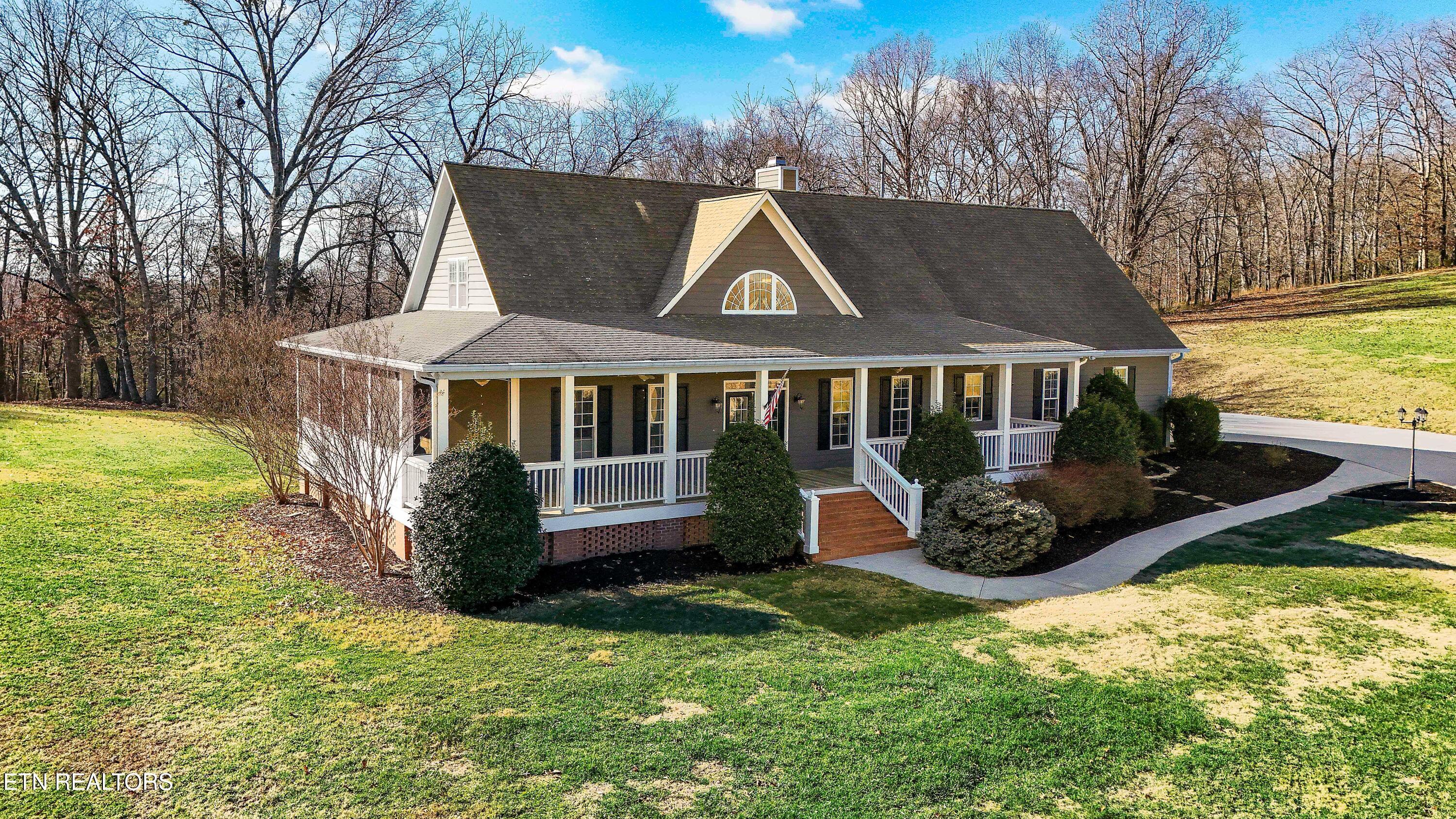 190 Vineyard Cove Drive, Loudon, TN - Fort Loudoun and Tellico Lake Real Estate - Image# 1