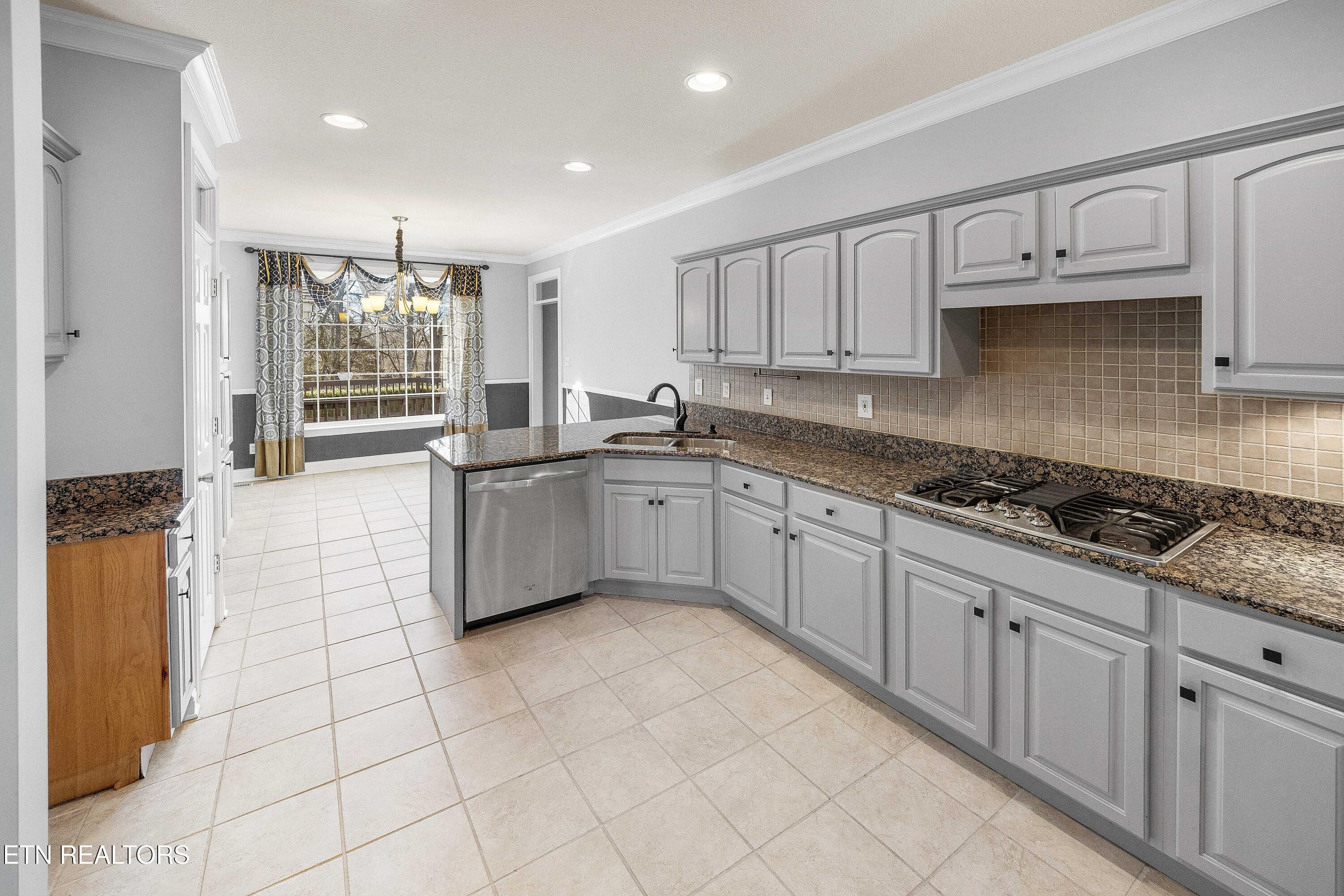 190 Vineyard Cove Drive, Loudon, TN - Fort Loudoun and Tellico Lake Real Estate - Image# 11