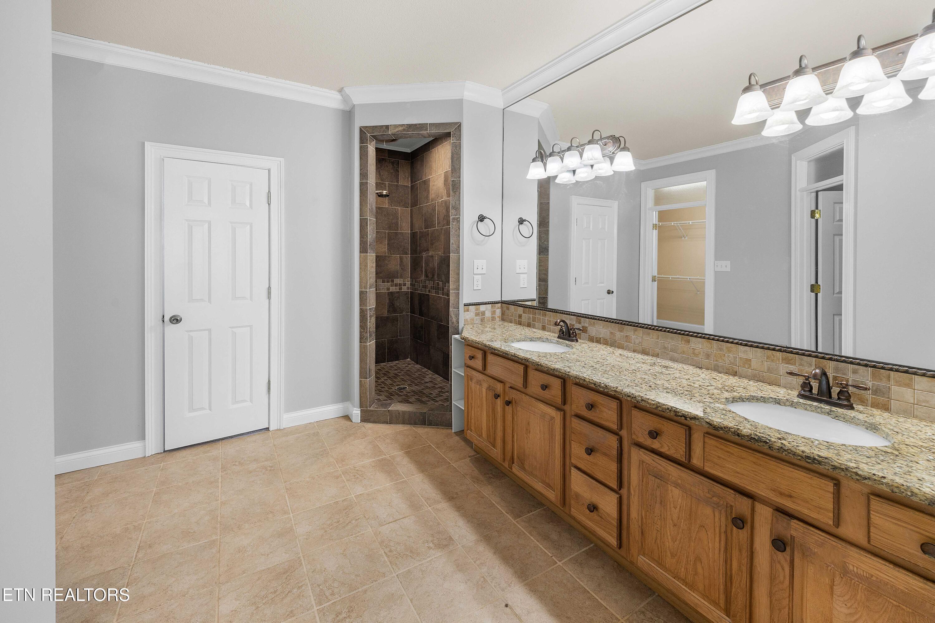 190 Vineyard Cove Drive, Loudon, TN - Fort Loudoun and Tellico Lake Real Estate - Image# 27