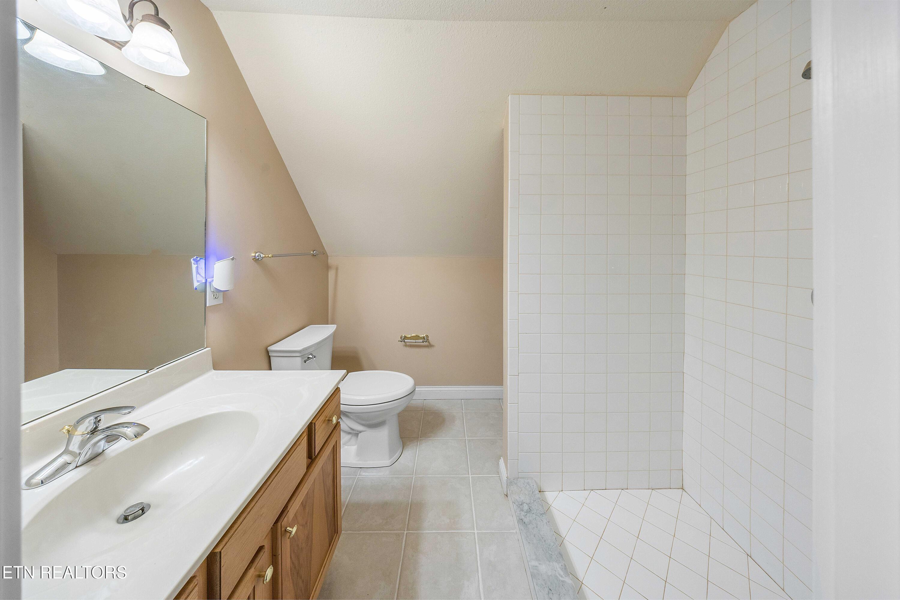 190 Vineyard Cove Drive, Loudon, TN - Fort Loudoun and Tellico Lake Real Estate - Image# 34