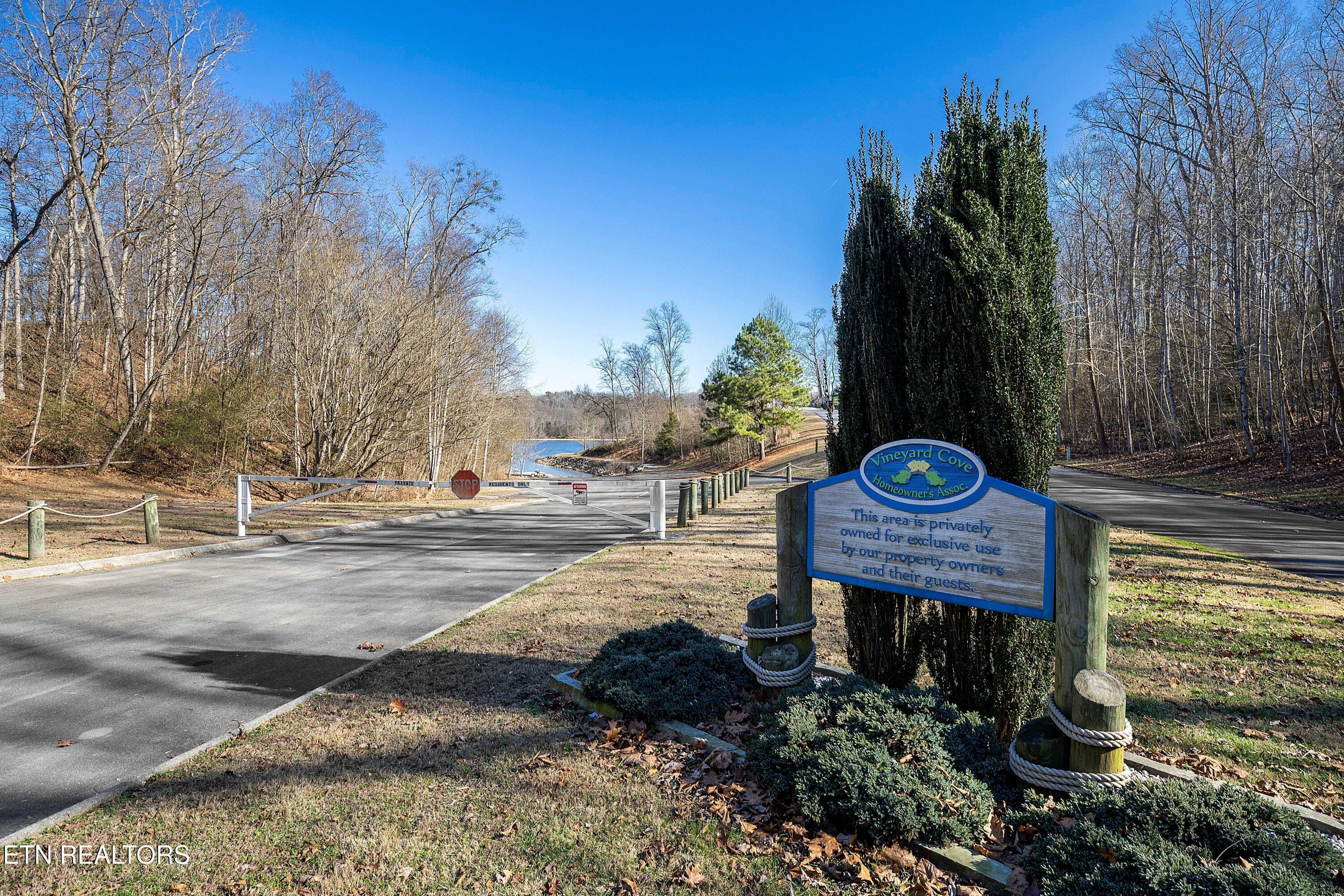 190 Vineyard Cove Drive, Loudon, TN - Fort Loudoun and Tellico Lake Real Estate - Image# 45