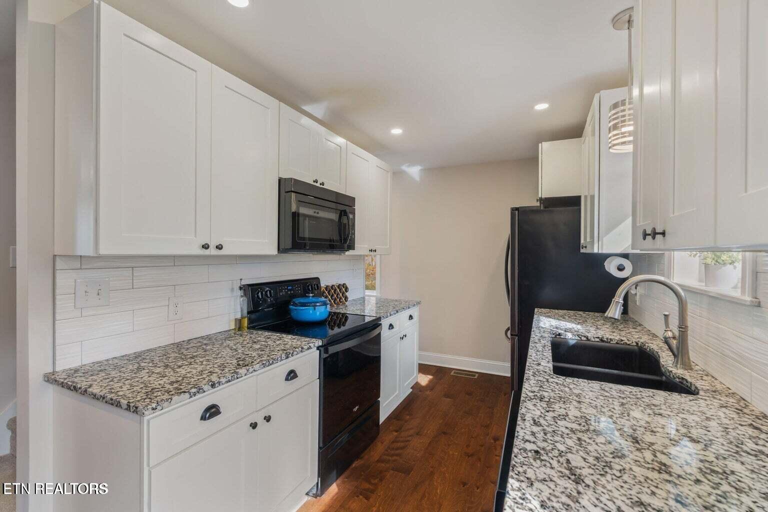 314 W Young High Pike, Knoxville, TN - Fort Loudoun and Tellico Lake Real Estate - Image# 5