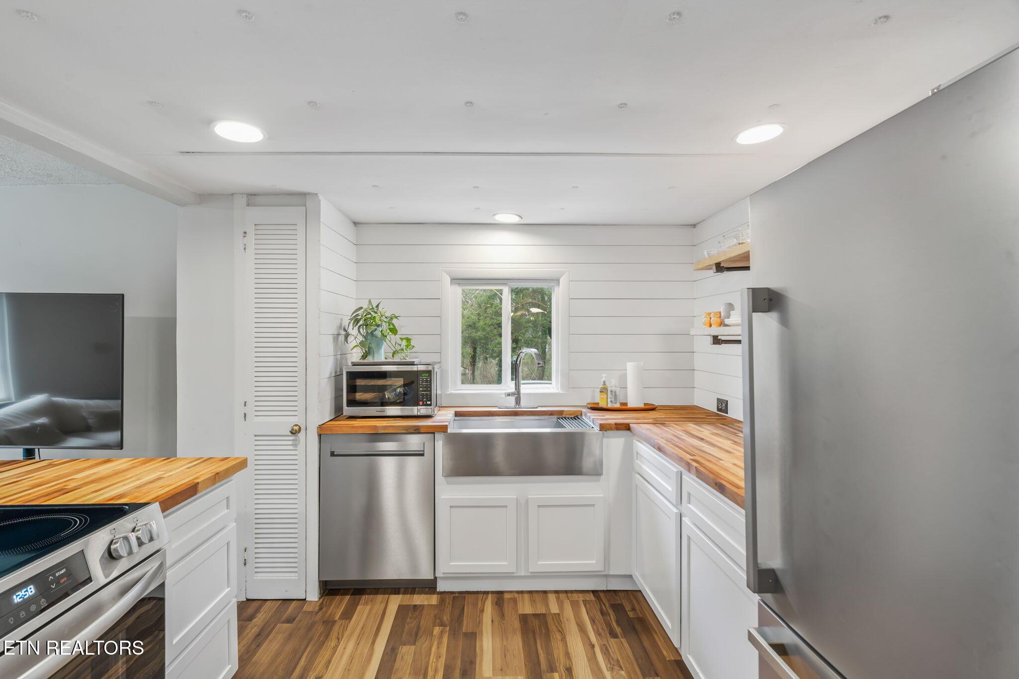 852 Collie Cove Court, Friendsville, TN - Fort Loudoun and Tellico Lake Real Estate - Image# 15