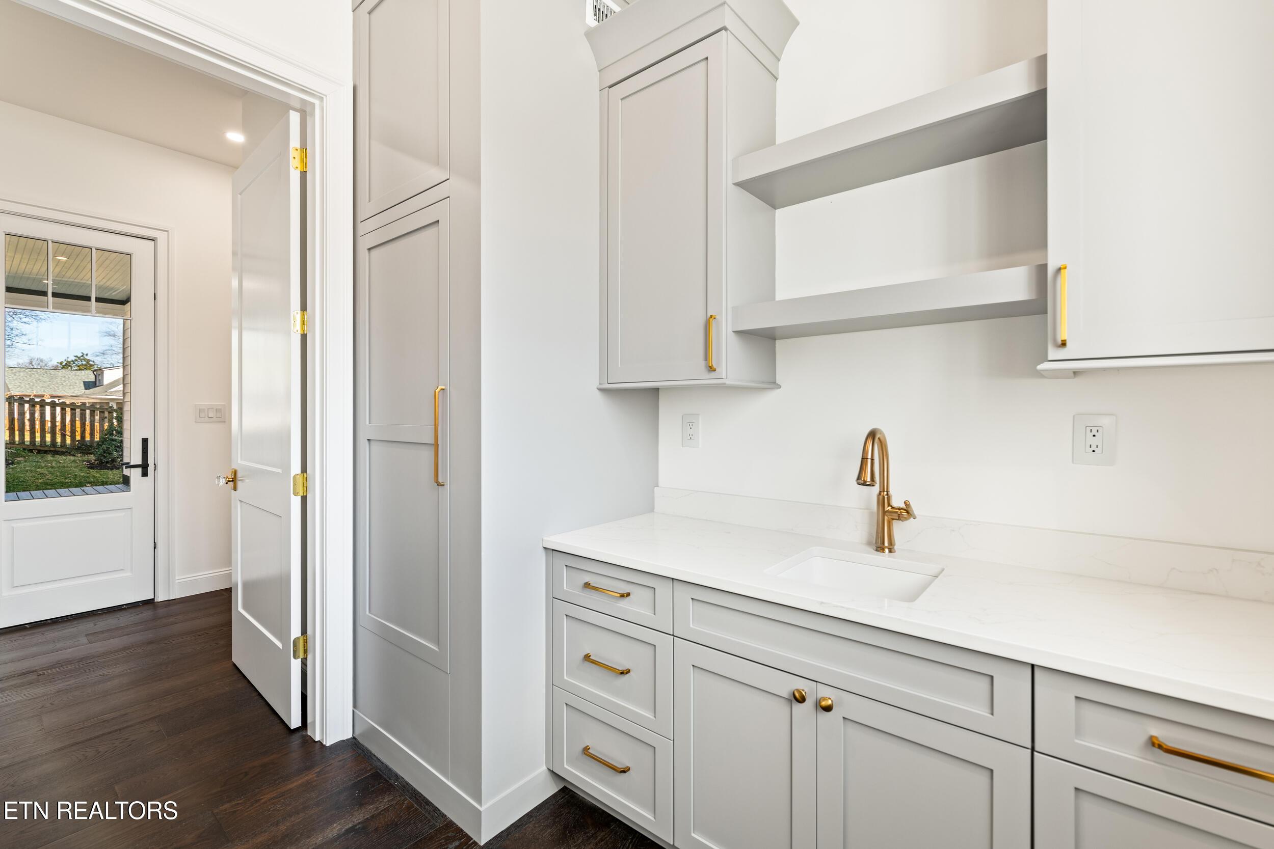 1521 Cherokee Blvd, Knoxville, TN - Fort Loudoun and Tellico Lake Real Estate - Image# 22