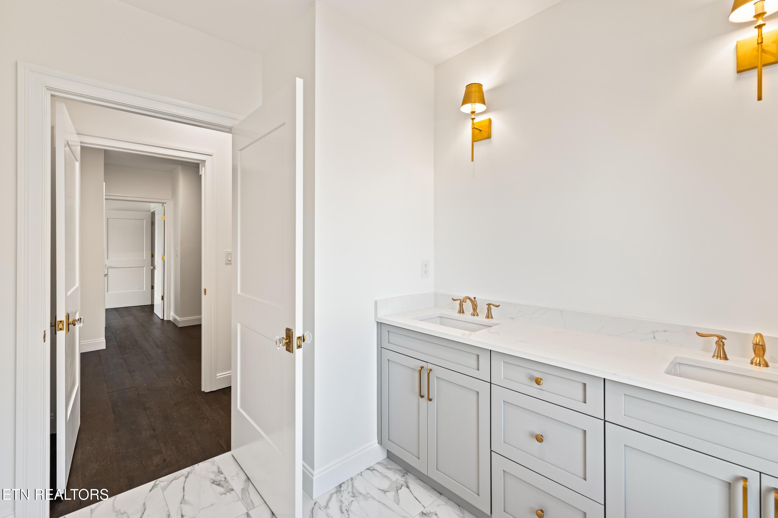 1521 Cherokee Blvd, Knoxville, TN - Fort Loudoun and Tellico Lake Real Estate - Image# 36