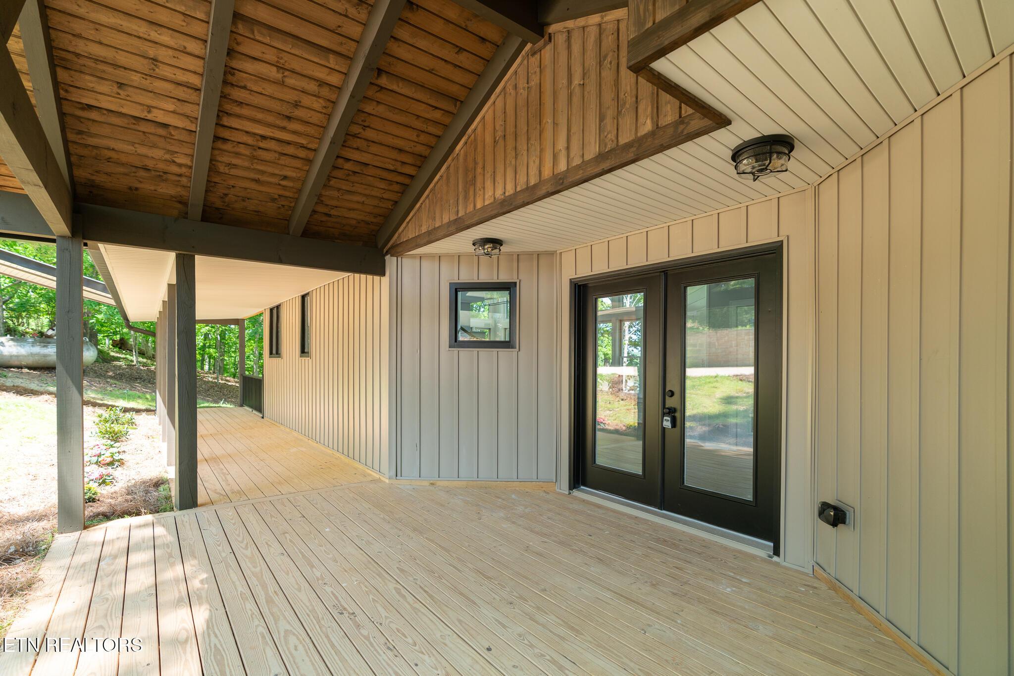 4042 Riverpoint Way, Louisville, TN - Fort Loudoun and Tellico Lake Real Estate - Image# 2