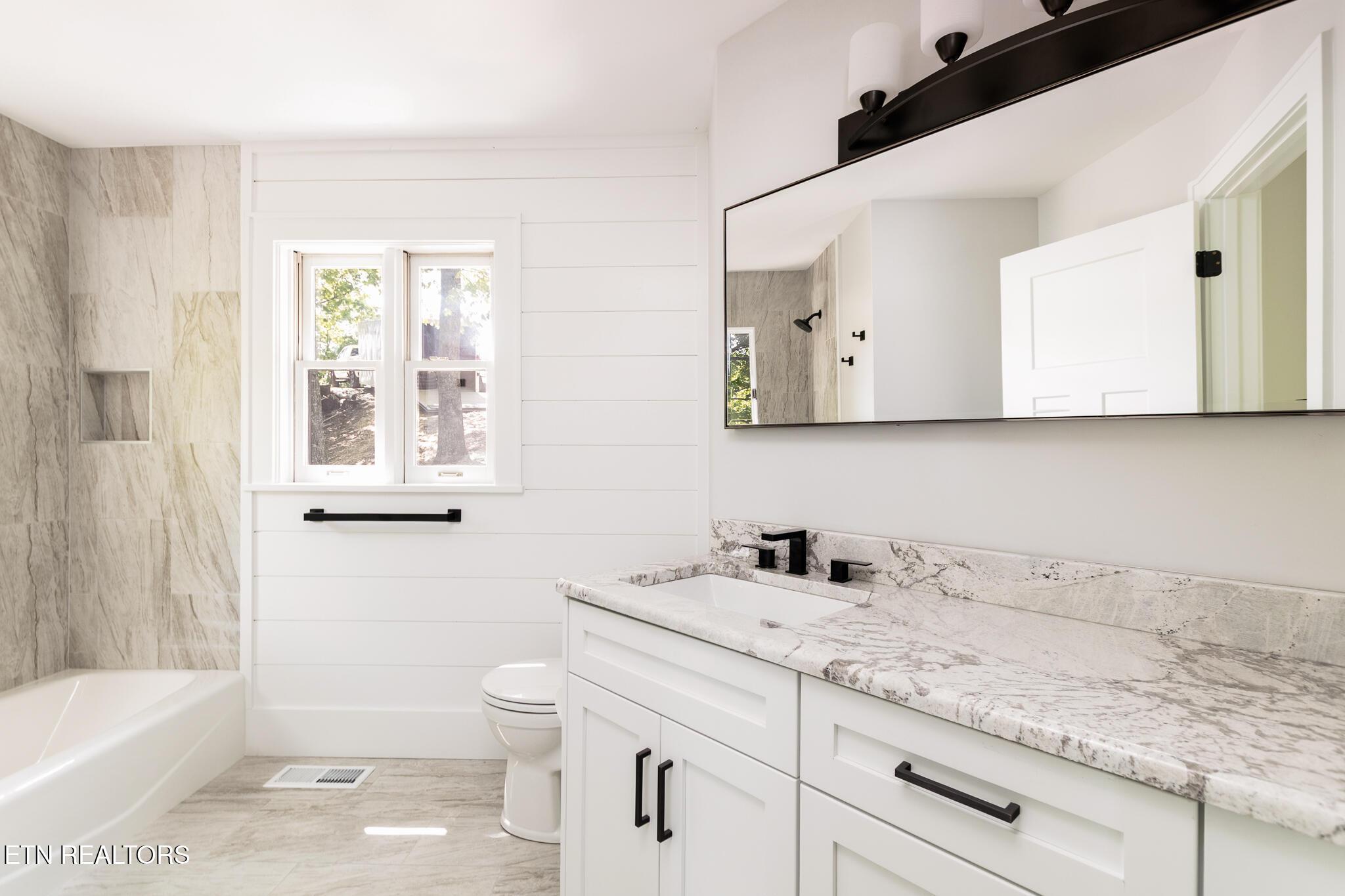 4042 Riverpoint Way, Louisville, TN - Fort Loudoun and Tellico Lake Real Estate - Image# 9