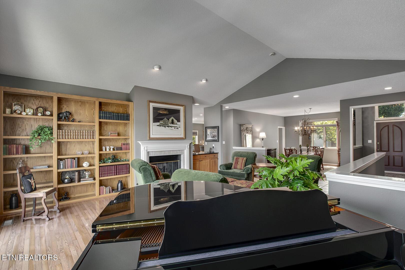 410 Catoosa Lane, Loudon, TN - Fort Loudoun and Tellico Lake Real Estate - Image# 13