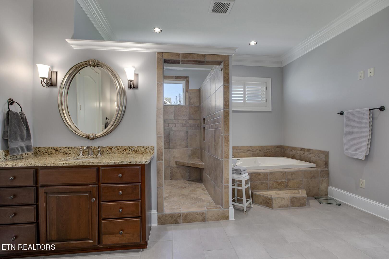 204 Tuscarora Lane, Loudon, TN - Fort Loudoun and Tellico Lake Real Estate - Image# 31