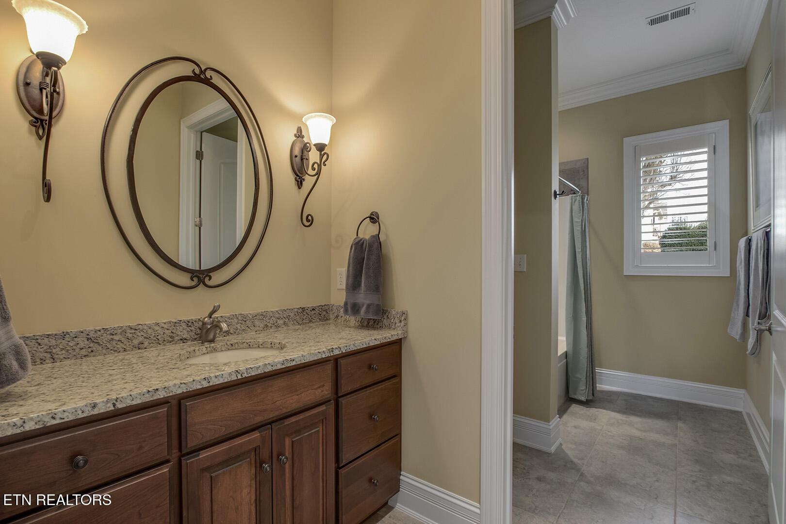 204 Tuscarora Lane, Loudon, TN - Fort Loudoun and Tellico Lake Real Estate - Image# 48