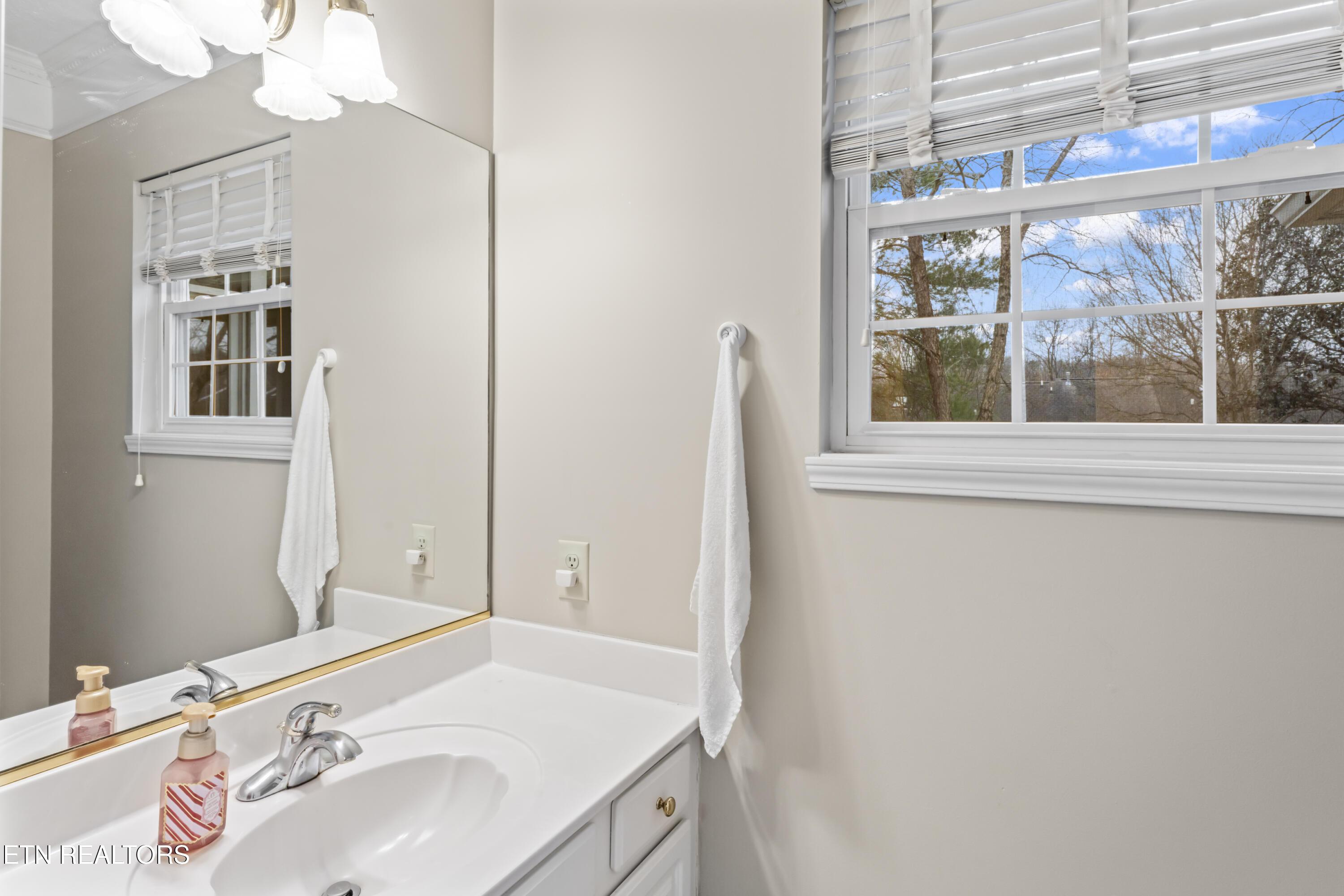 631 Blue Herron Way, Knoxville, TN - Fort Loudoun and Tellico Lake Real Estate - Image# 16