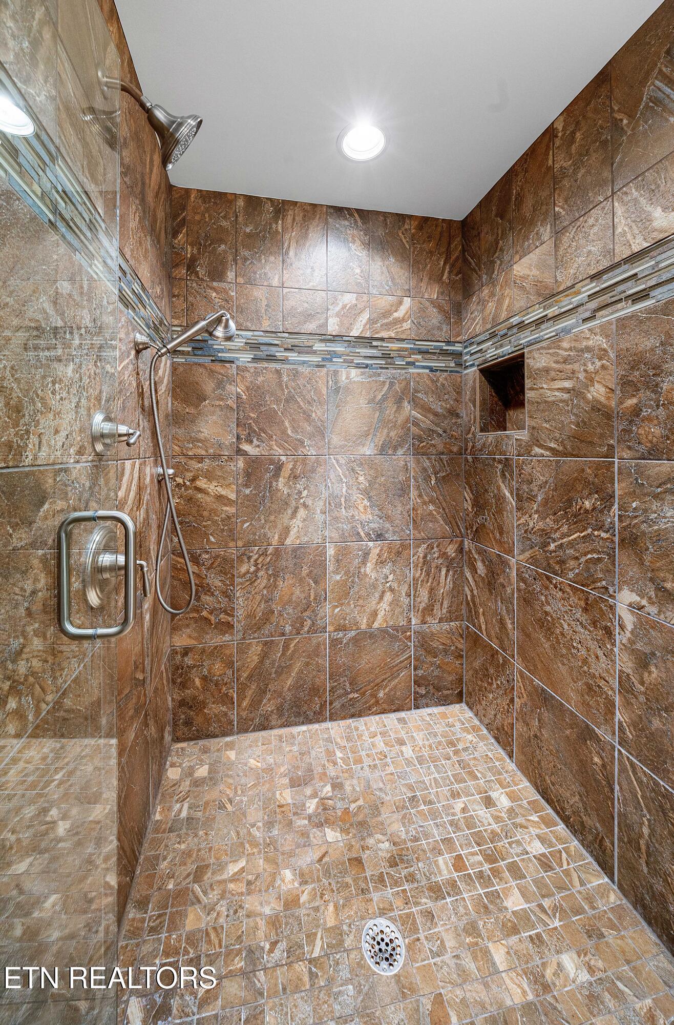 1403 Charlottesville Blvd, Knoxville, TN - Fort Loudoun and Tellico Lake Real Estate - Image# 15