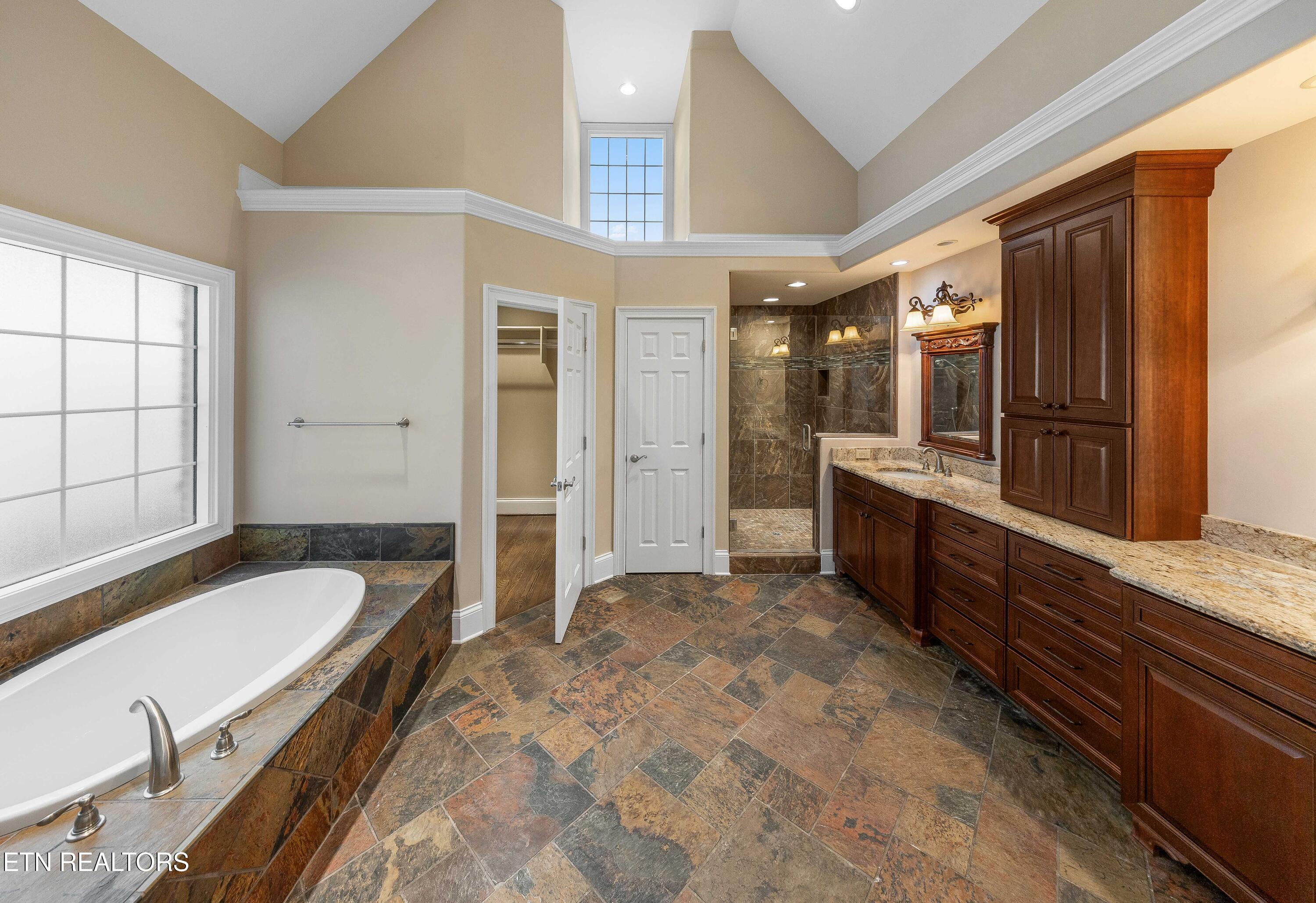 1403 Charlottesville Blvd, Knoxville, TN - Fort Loudoun and Tellico Lake Real Estate - Image# 17