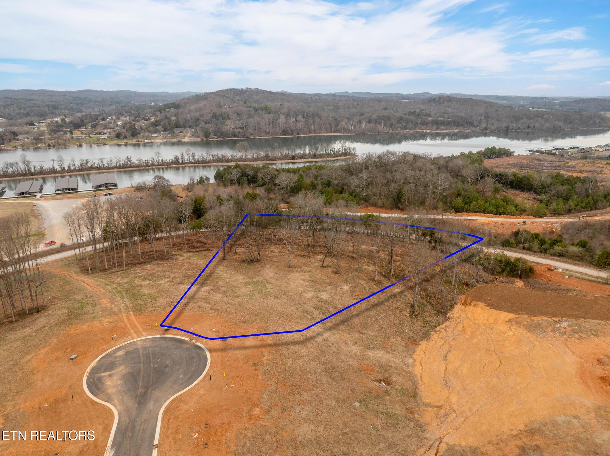 5720 Old Dogwood Tr, Loudon, TN - Fort Loudoun and Tellico Lake Real Estate - Image# 1