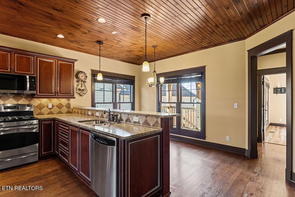 748 Bobcat Run Drive, Loudon, TN - Fort Loudoun and Tellico Lake Real Estate - Image# 7