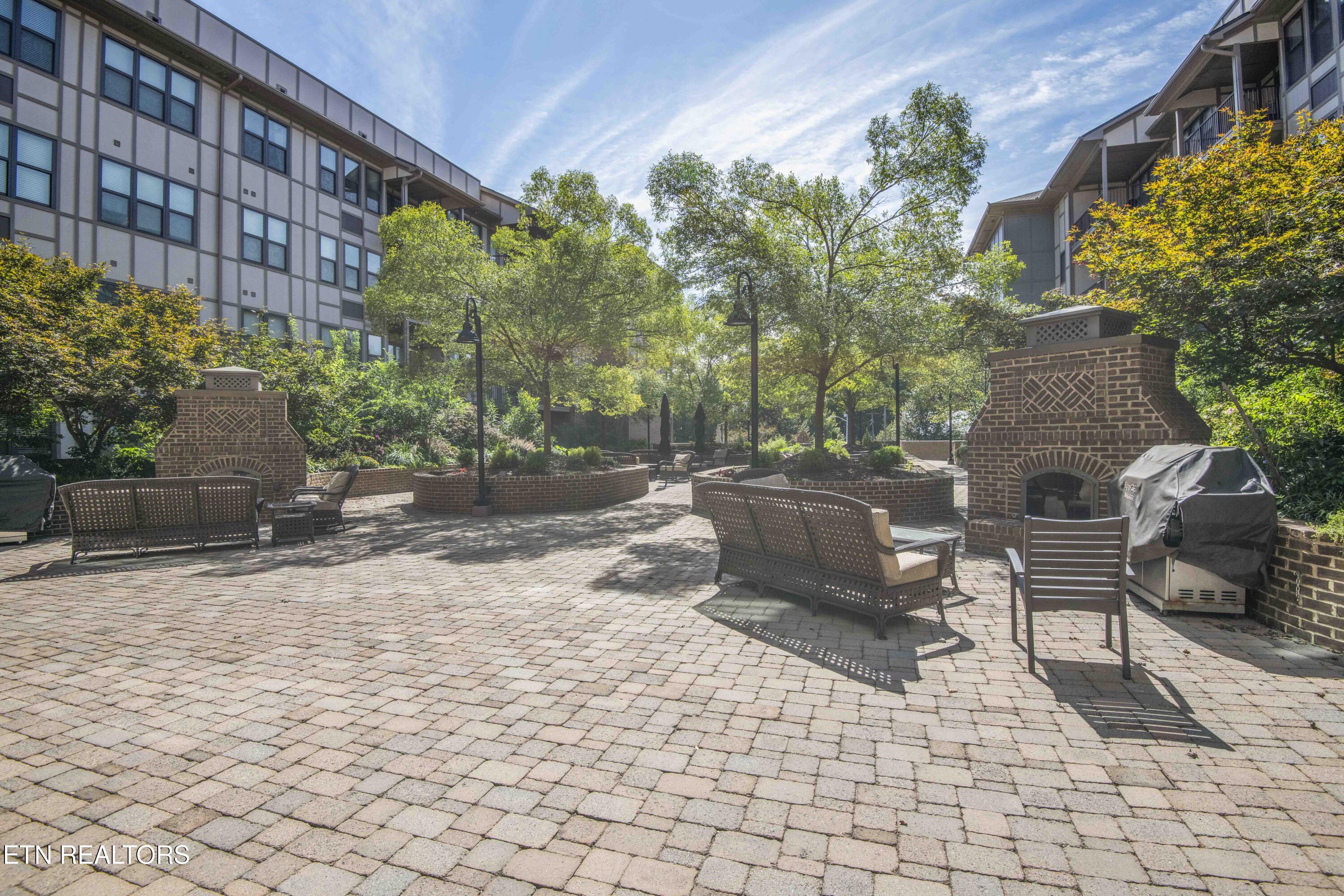 445 W Blount Ave, Knoxville, TN - Fort Loudoun and Tellico Lake Real Estate - Image# 52