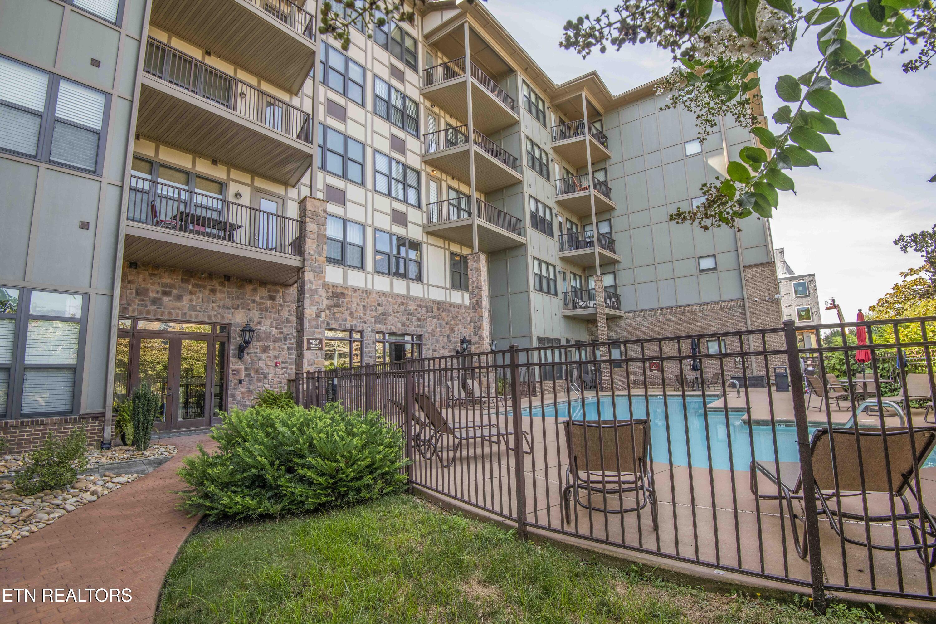 445 W Blount Ave, Knoxville, TN - Fort Loudoun and Tellico Lake Real Estate - Image# 40