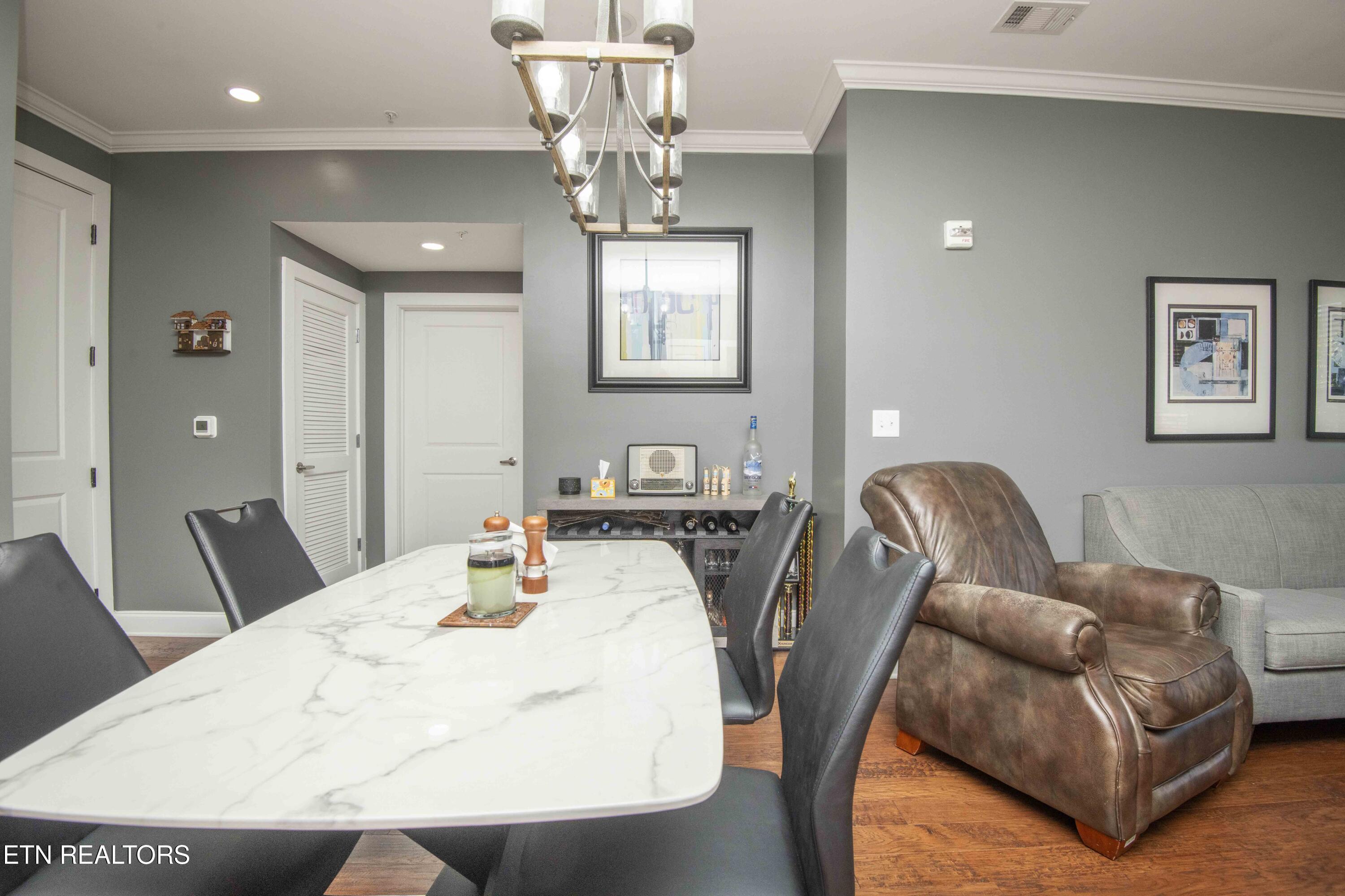 445 W Blount Ave, Knoxville, TN - Fort Loudoun and Tellico Lake Real Estate - Image# 12