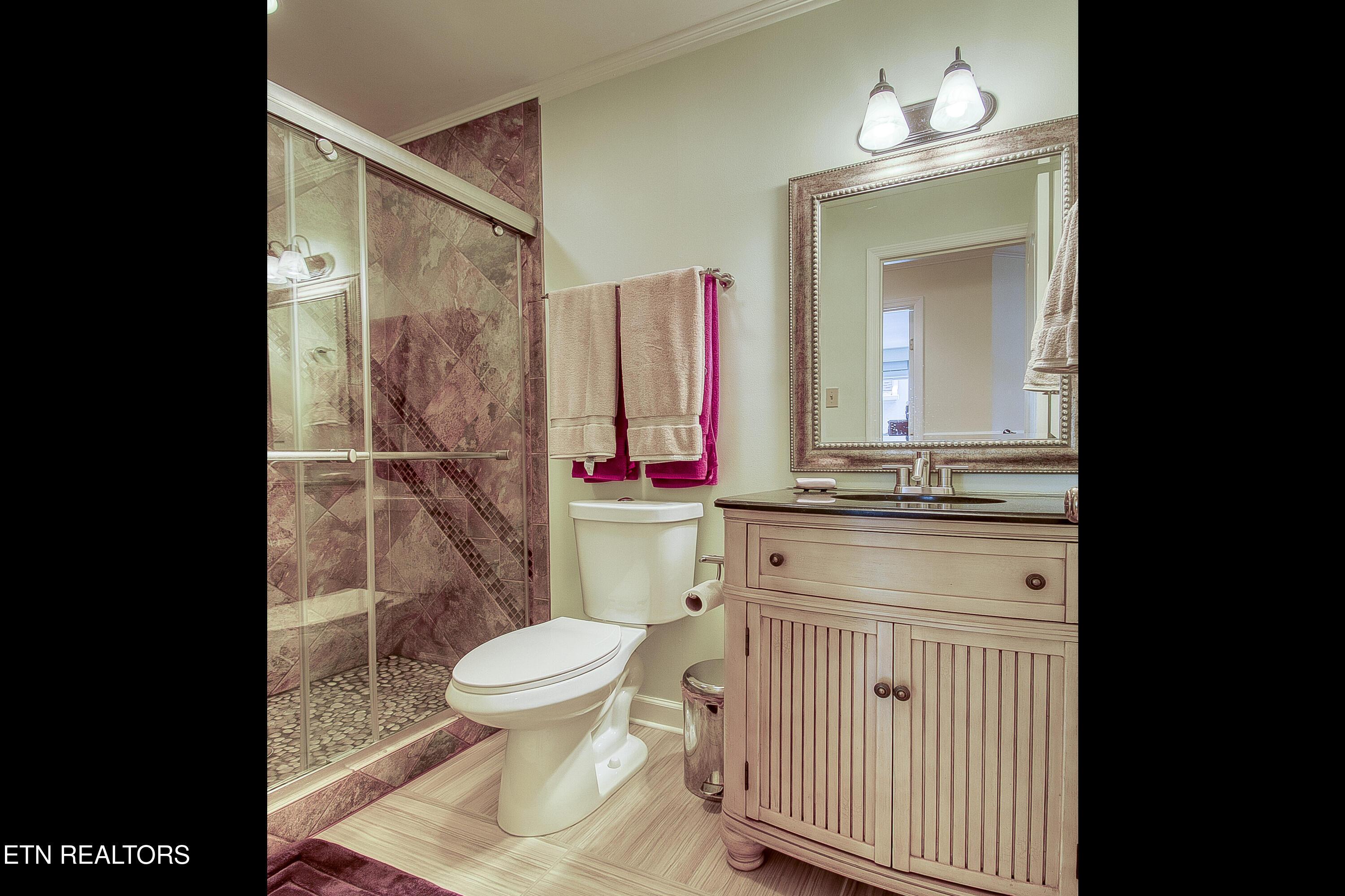 3445 Commodore Point, Knoxville, TN - Fort Loudoun and Tellico Lake Real Estate - Image# 21