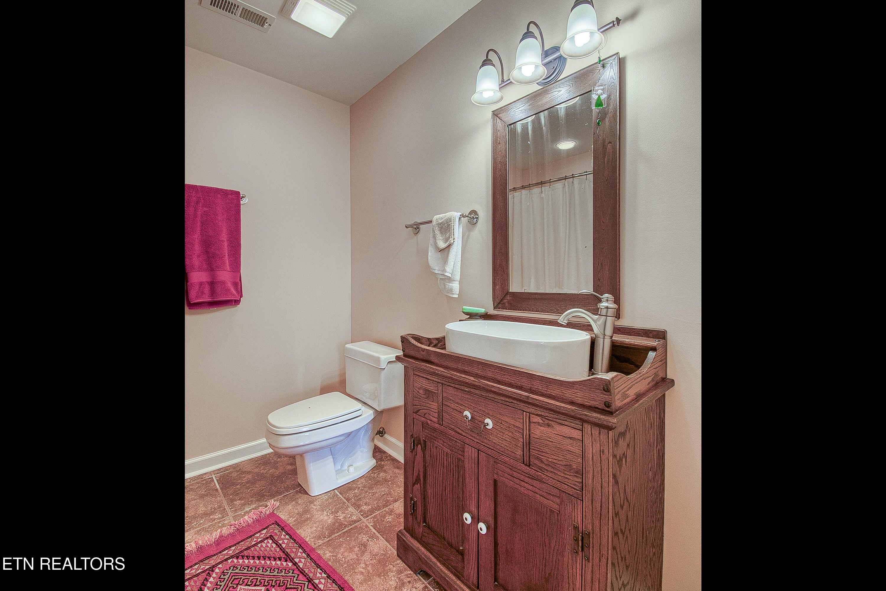 3445 Commodore Point, Knoxville, TN - Fort Loudoun and Tellico Lake Real Estate - Image# 23