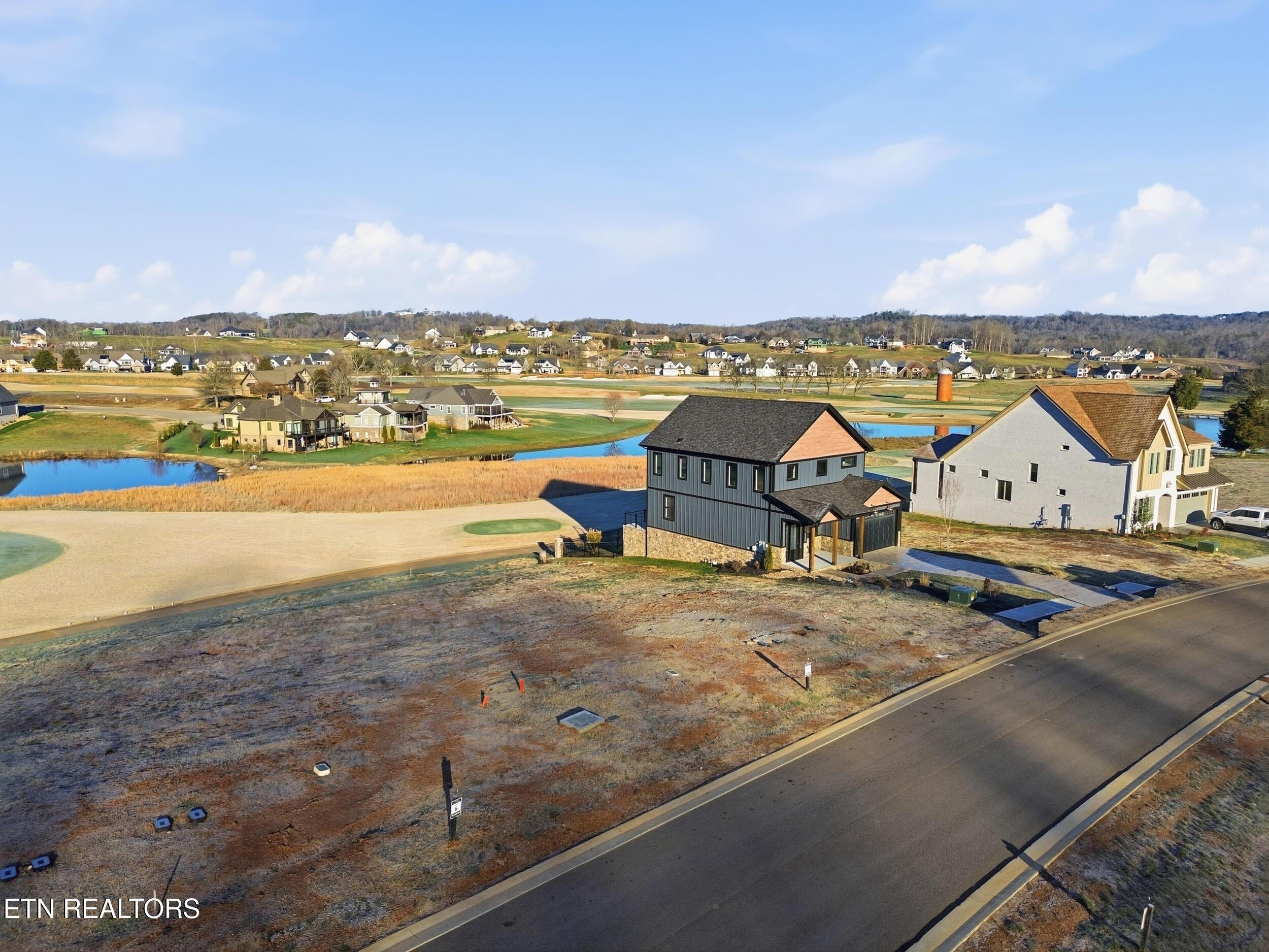 343 Black Bear Circle, Loudon, TN - Fort Loudoun and Tellico Lake Real Estate - Image# 11